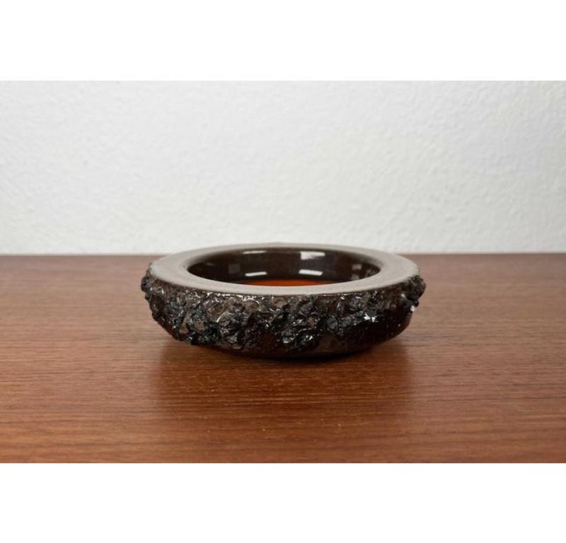 20ième siècle Bol à lave grasse en céramique moderne du milieu du siècle de Glit Pottery, années 1960 en vente