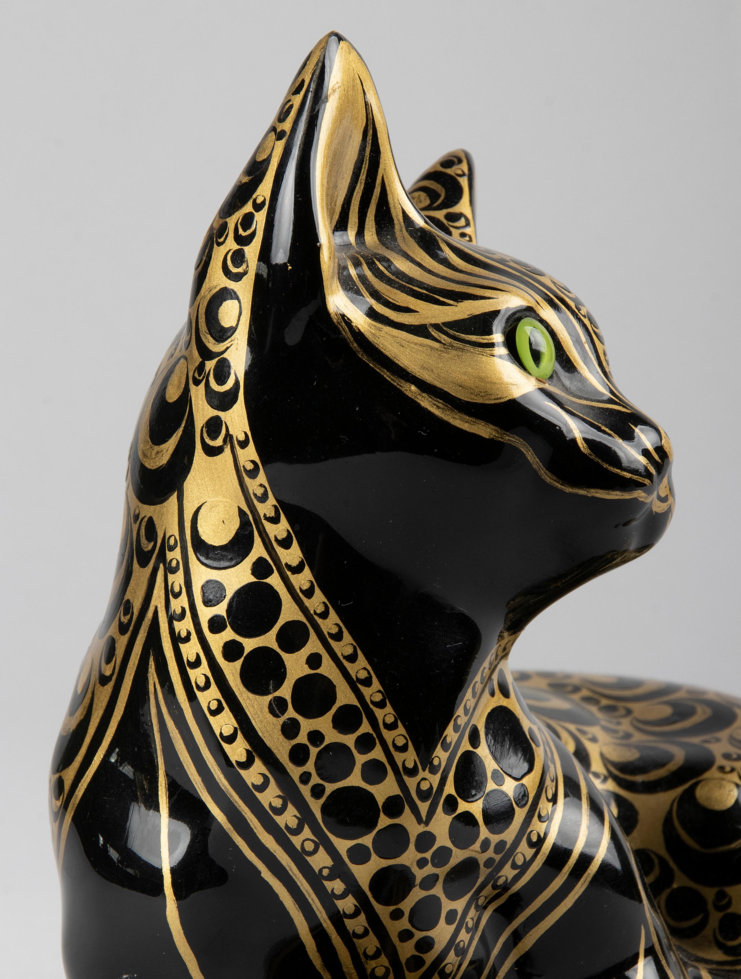 Mid-Century Modern Ceramic Figurine of a Cat 2