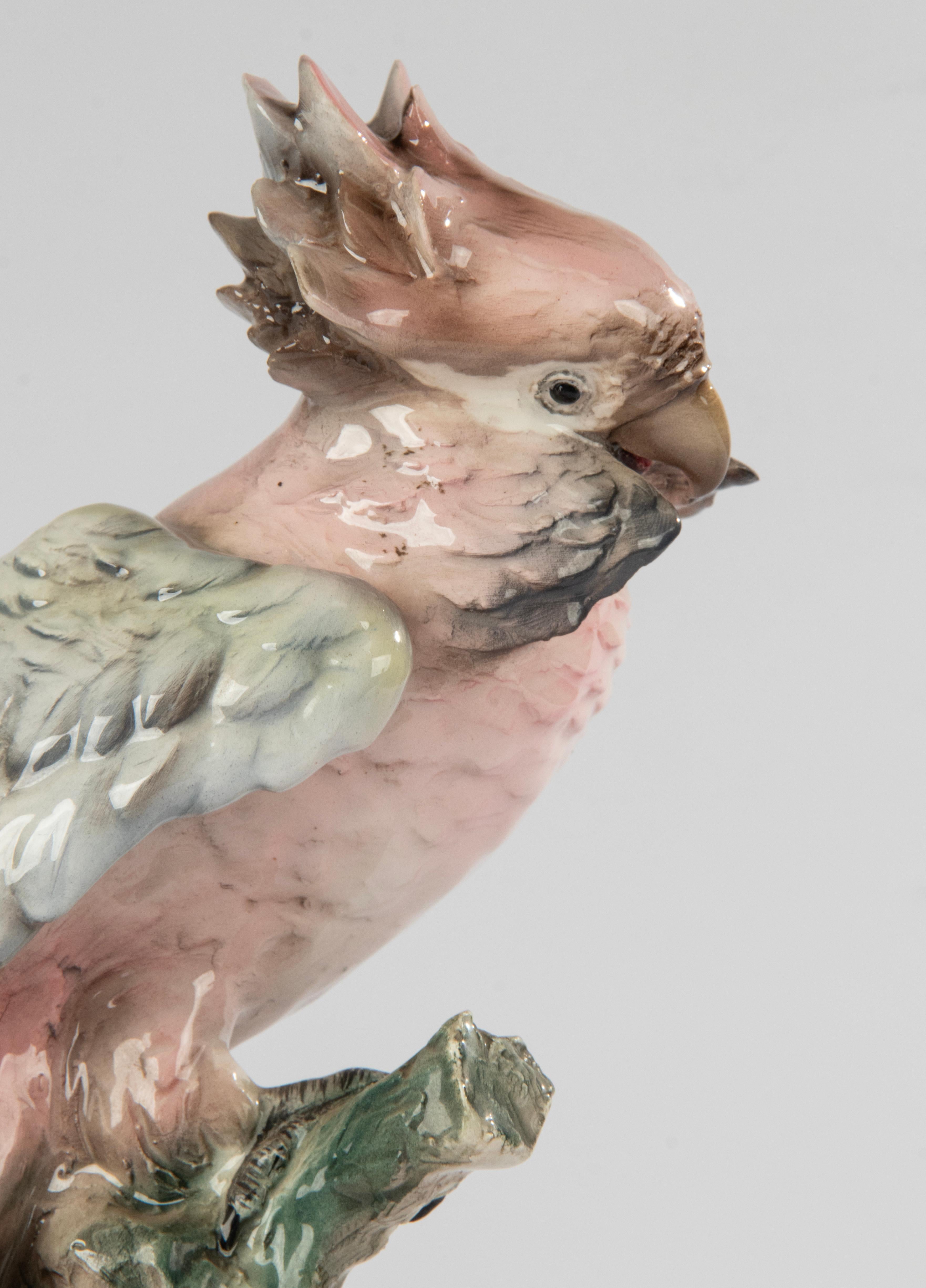 Mid-Century Modern Ceramic Figurine of a Parrot For Sale 4
