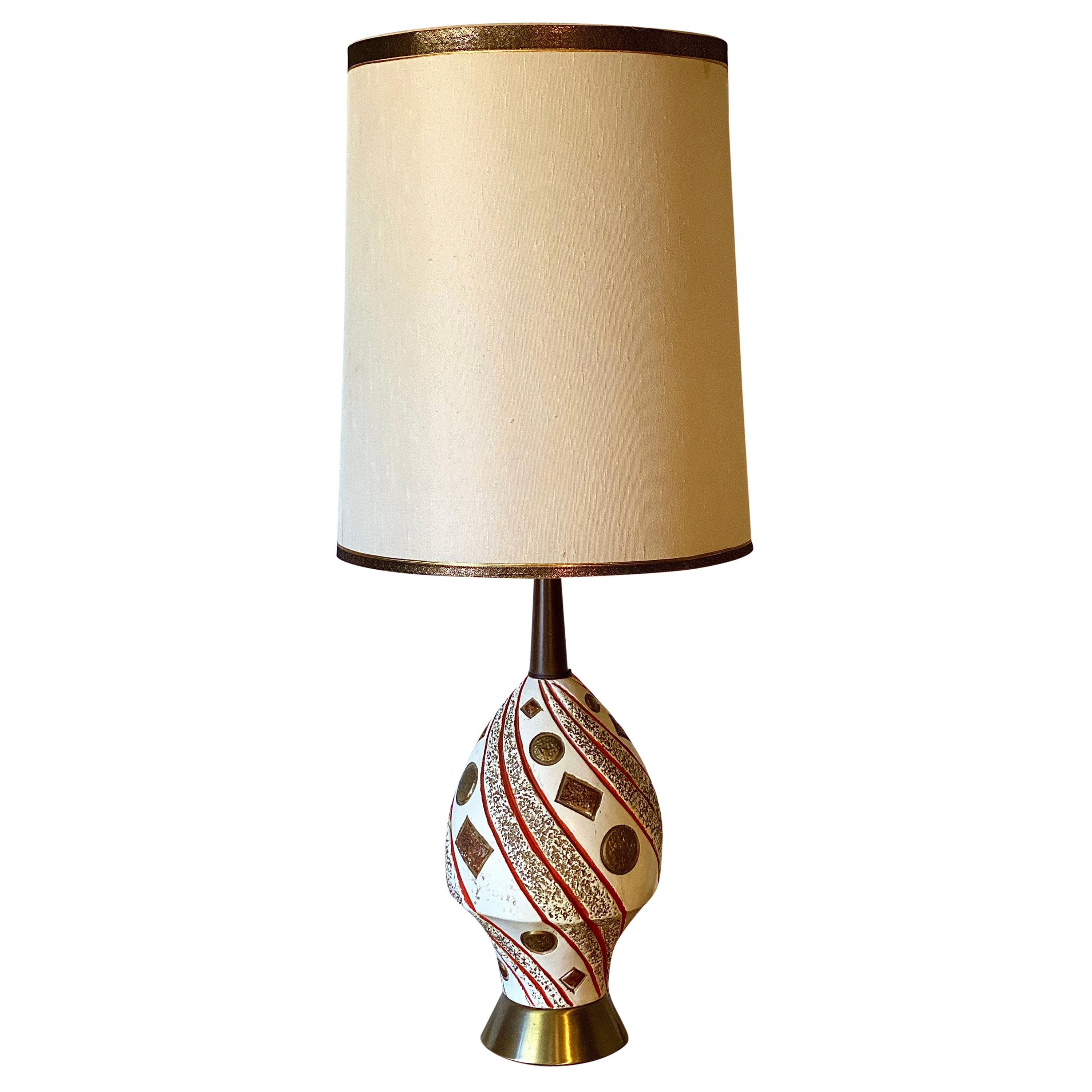 Mid-Century Modern Ceramic Geometric Design Lamp For Sale
