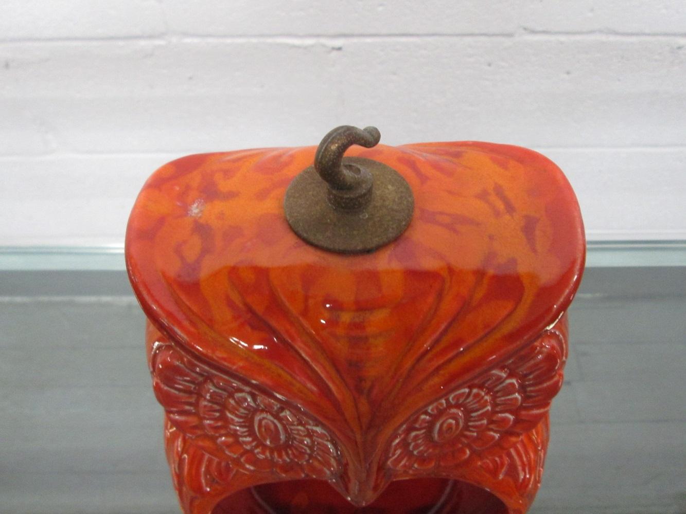 Cendrier suspendu en céramique mi-siècle moderne en forme de hibou Bon état - En vente à New York, NY