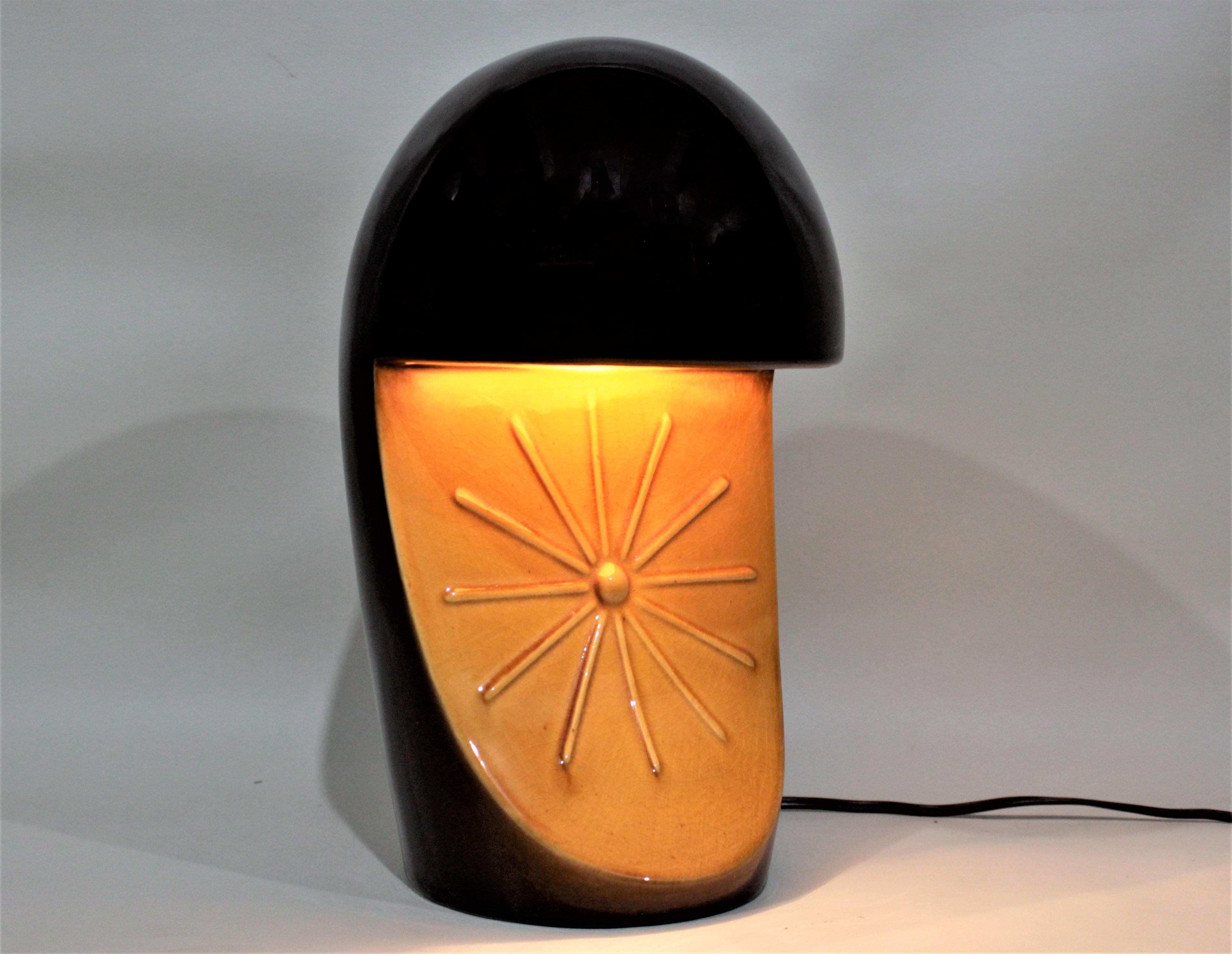 Glazed Mid-Century Modern Ceramic Marcelllo Cuneo Attributed Table or Accent Lamp For Sale