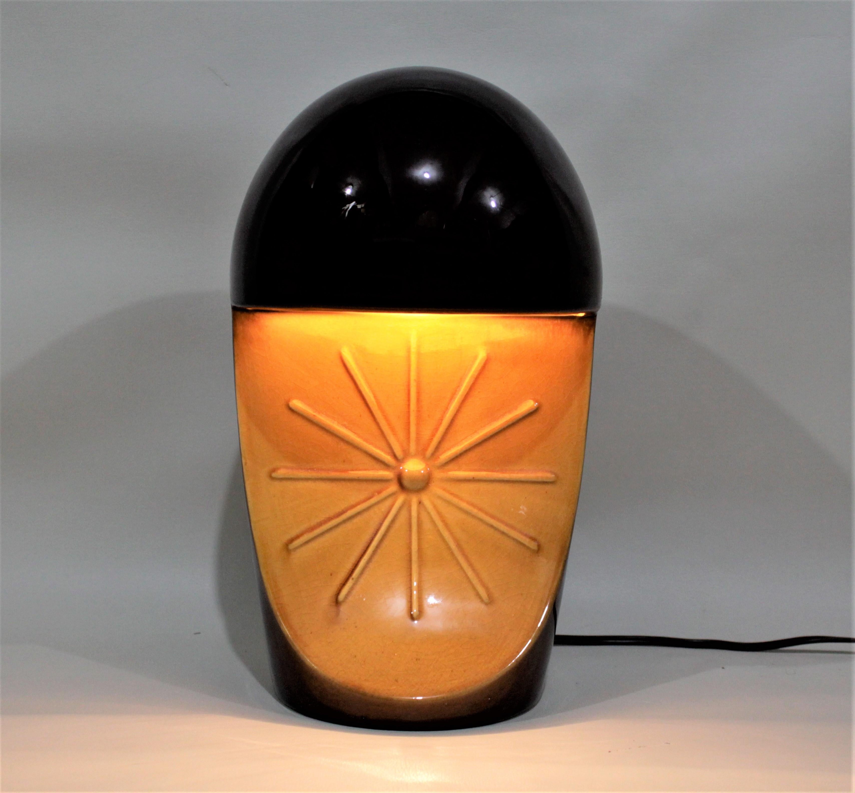 20th Century Mid-Century Modern Ceramic Marcelllo Cuneo Attributed Table or Accent Lamp For Sale