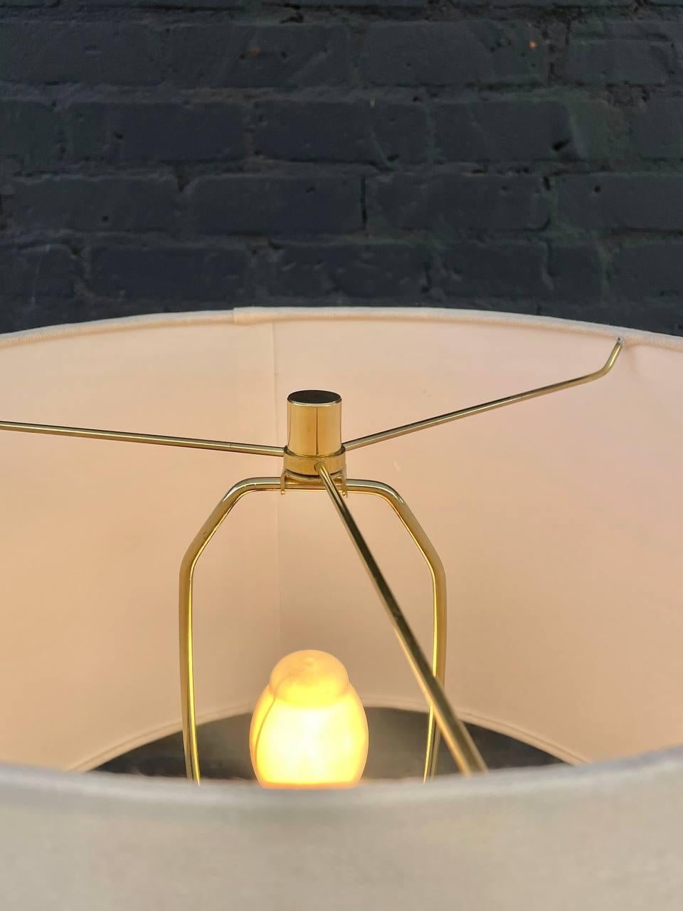 Américain Lampe de table The Moderns en céramique orange à glaçure rouille en vente