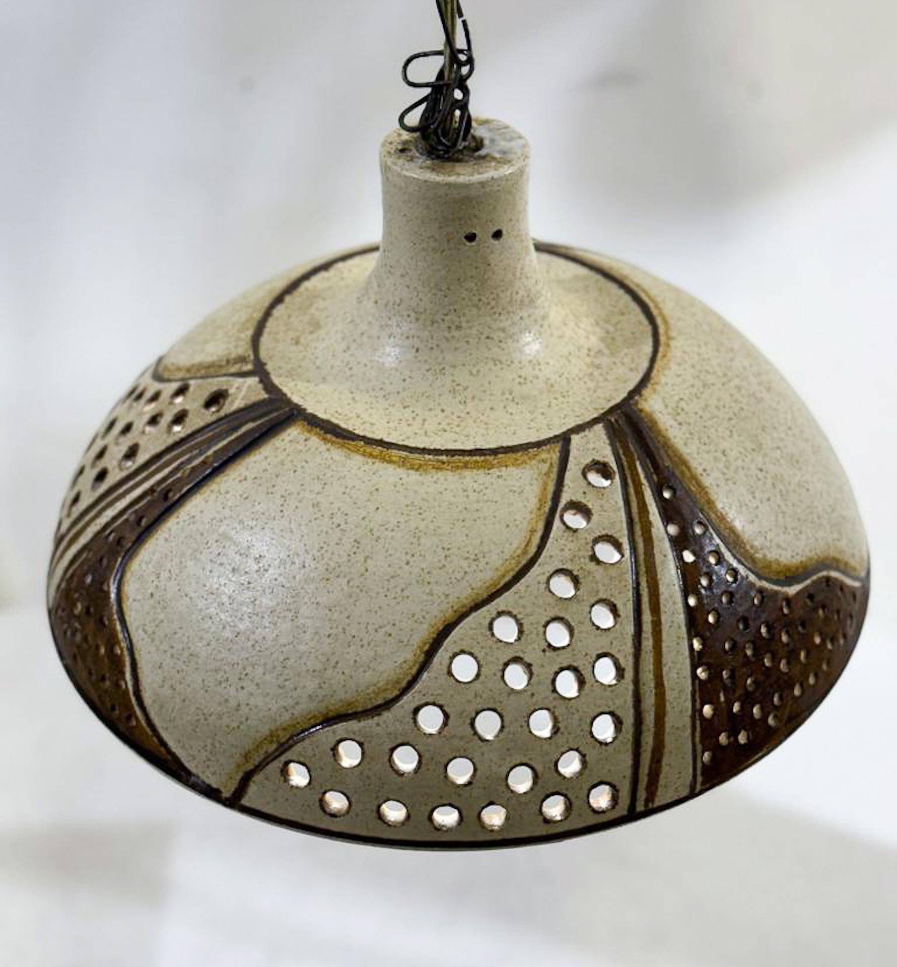 Mid-Century Modern Ceramic Pendant Lamp, Scandinavian, 1960s In Good Condition For Sale In Brussels, BE