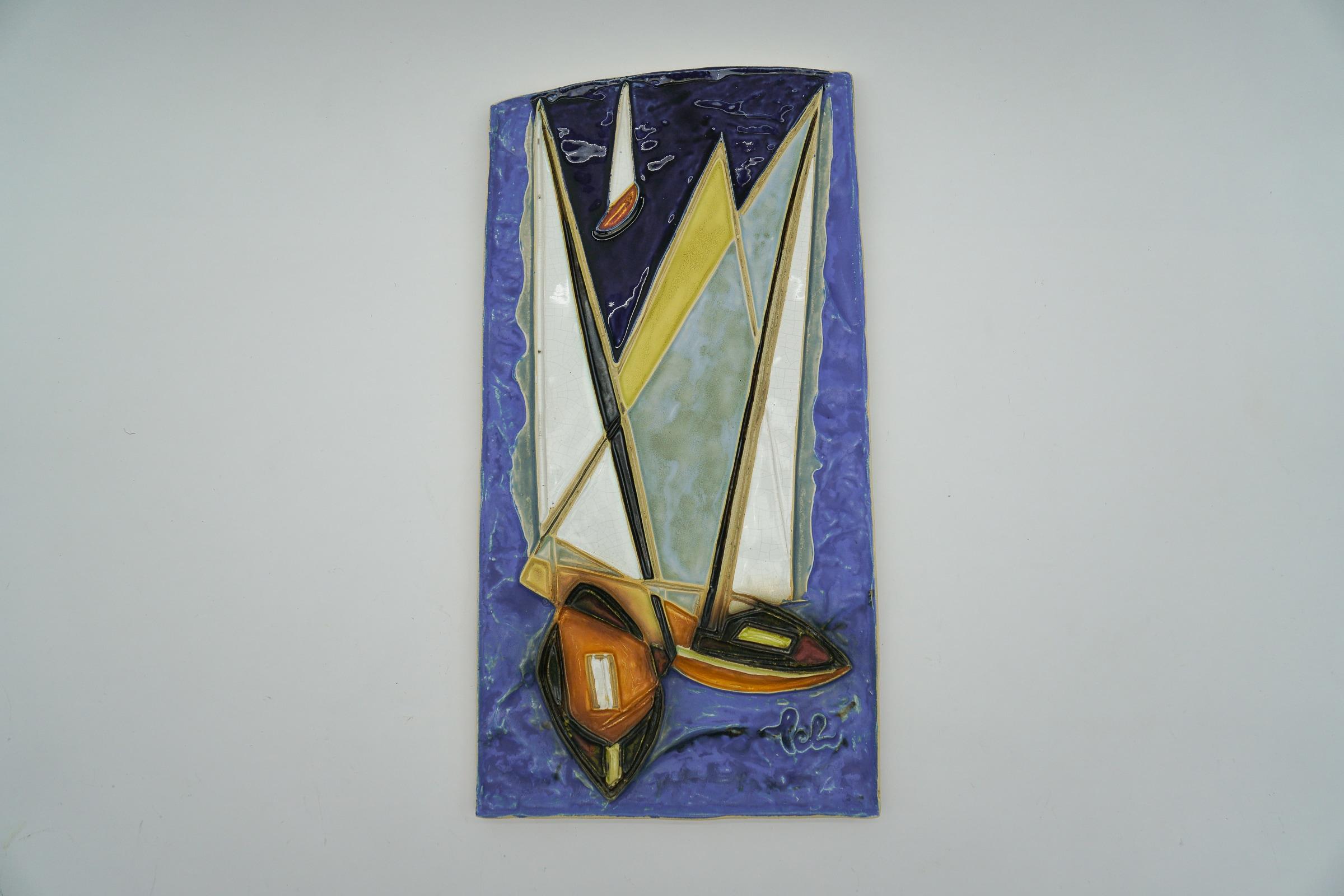 Plaque en céramique en relief « Sailing » de Helmut Schaffenacker, datant du milieu du siècle dernier en vente 2