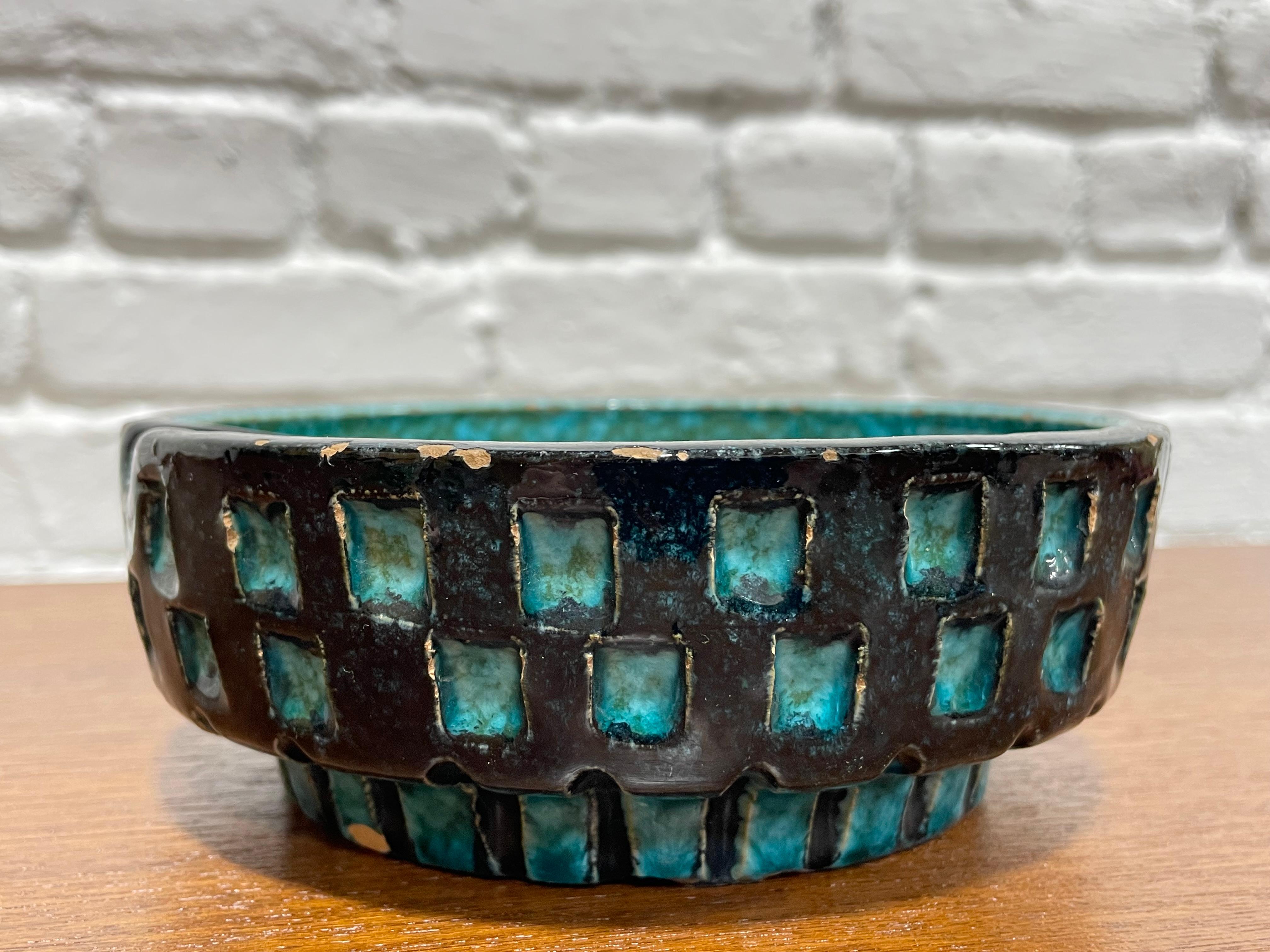 Mid Century Modern CERAMIC Signed TURQUOISE ASHTRAY Bowl by Bitossi, c. 1960's (Moderne der Mitte des Jahrhunderts) im Angebot