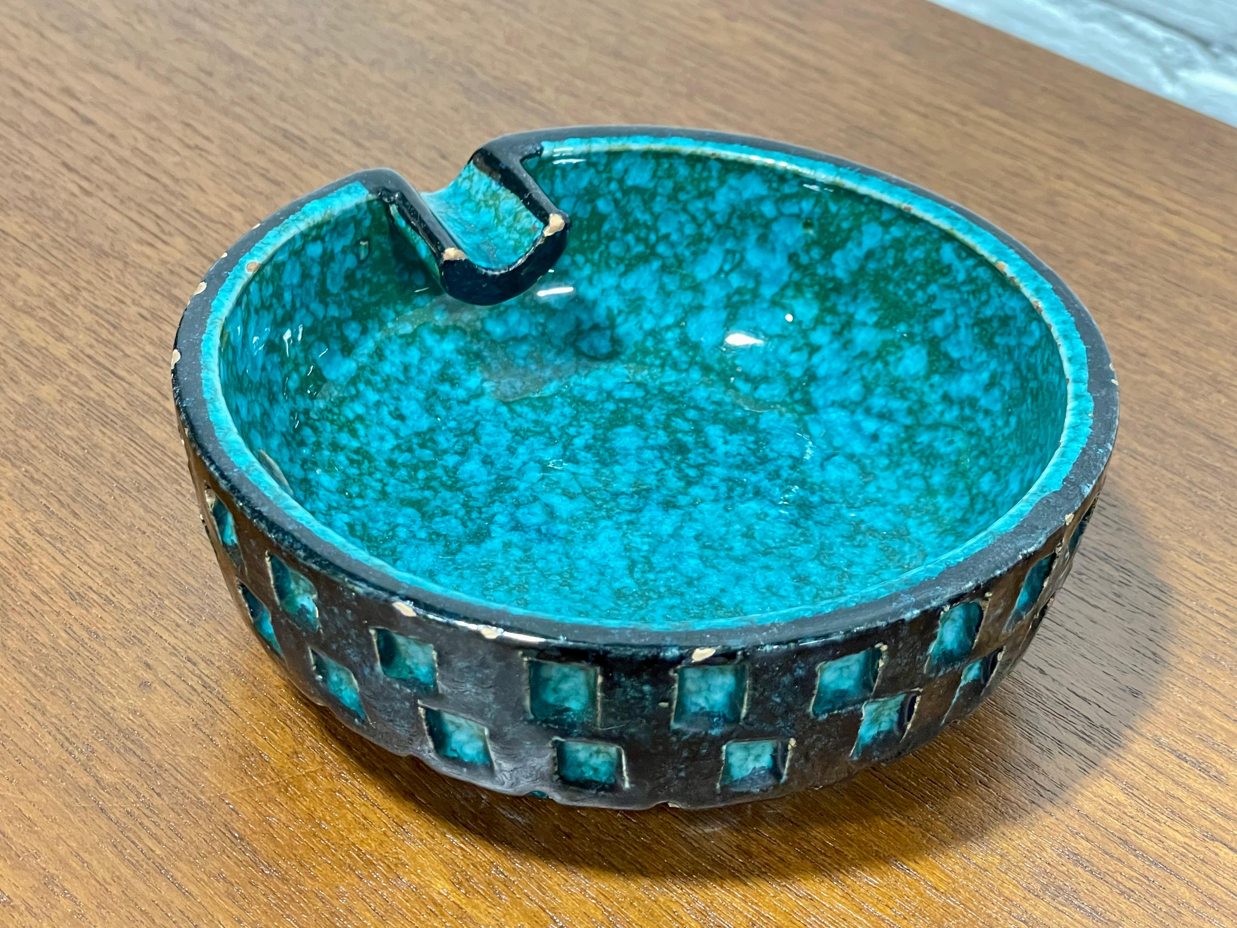 Mid Century Modern CERAMIC Signed TURQUOISE ASHTRAY Bowl by Bitossi, c. 1960's (Mitte des 20. Jahrhunderts) im Angebot