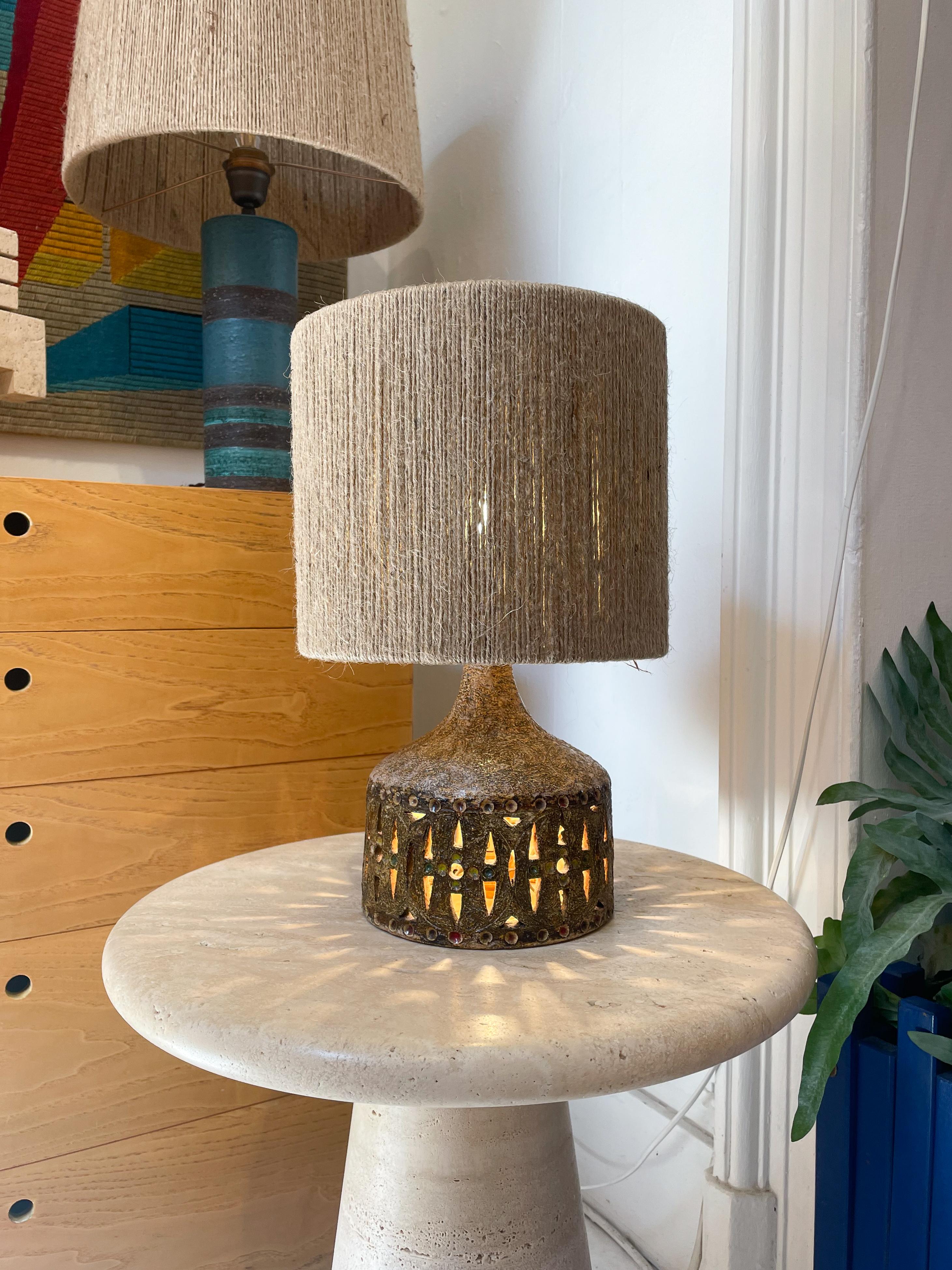 Mid-Century Modern Lampe de table en céramique moderne du milieu du siècle dernier dans le style de Georges Pelletier, années 1960 en vente