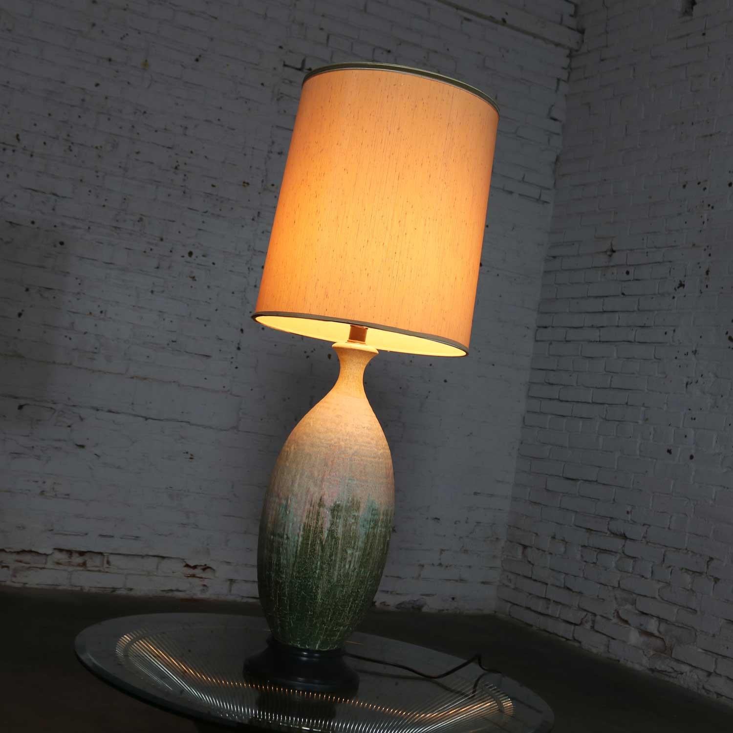 Wood Mid-Century Modern Ceramic Table Lamp with Cream Fuchsia Green Drip Lava Glaze For Sale