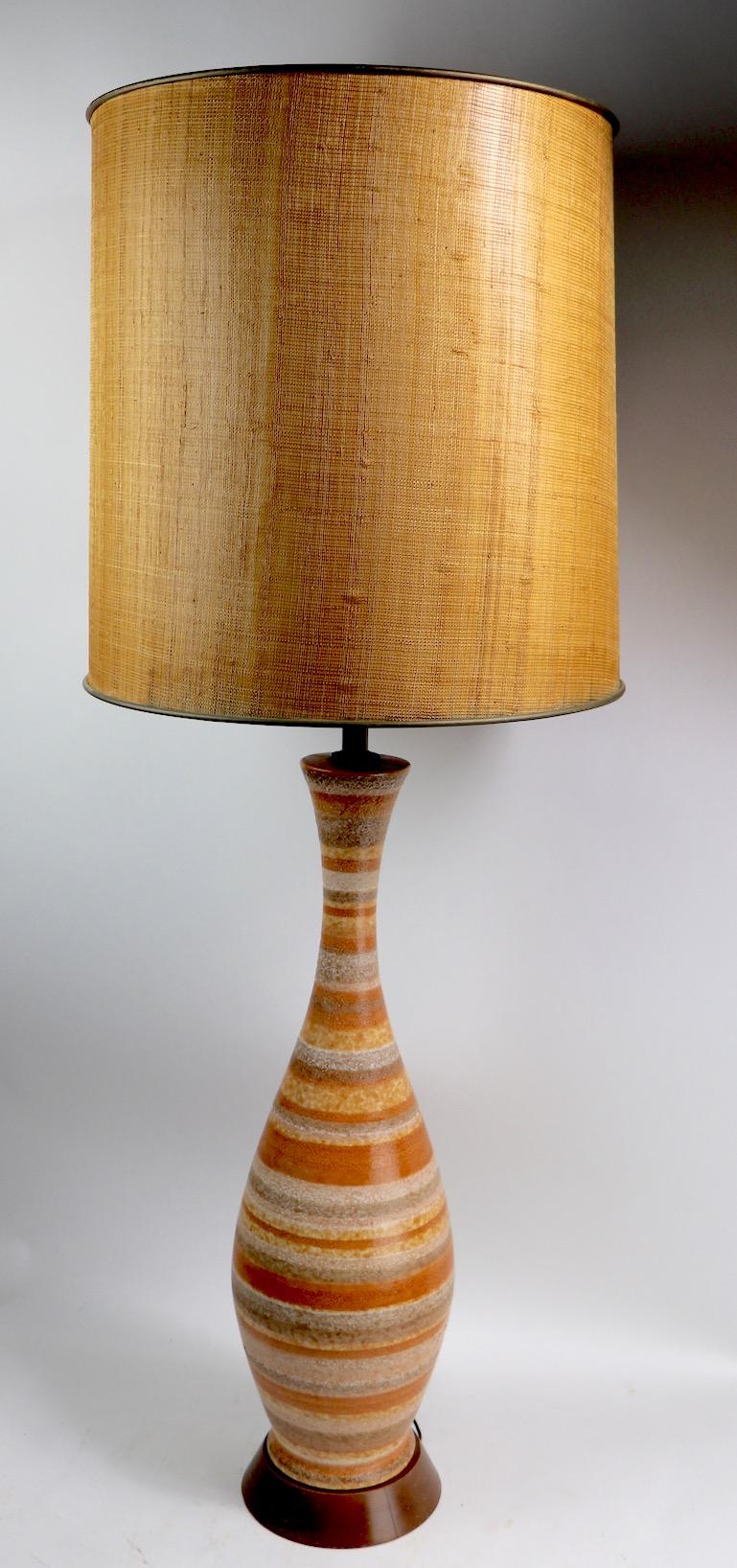 Mid-Century Modern Ceramic Table Lamp with Glazed Stripped Body For Sale 2