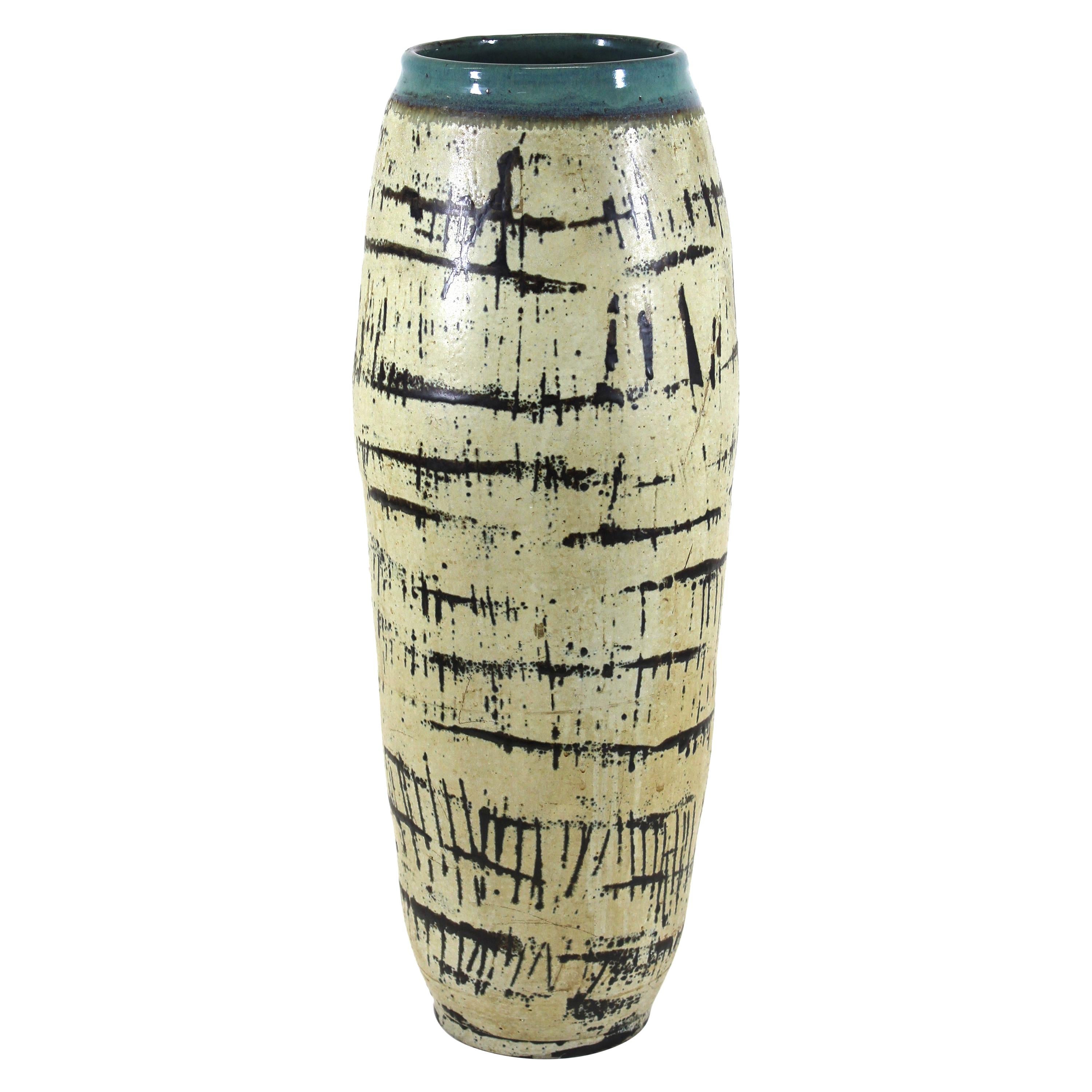 Mid-Century Modern Ceramic Vase Attributed to Claire Tong For Sale