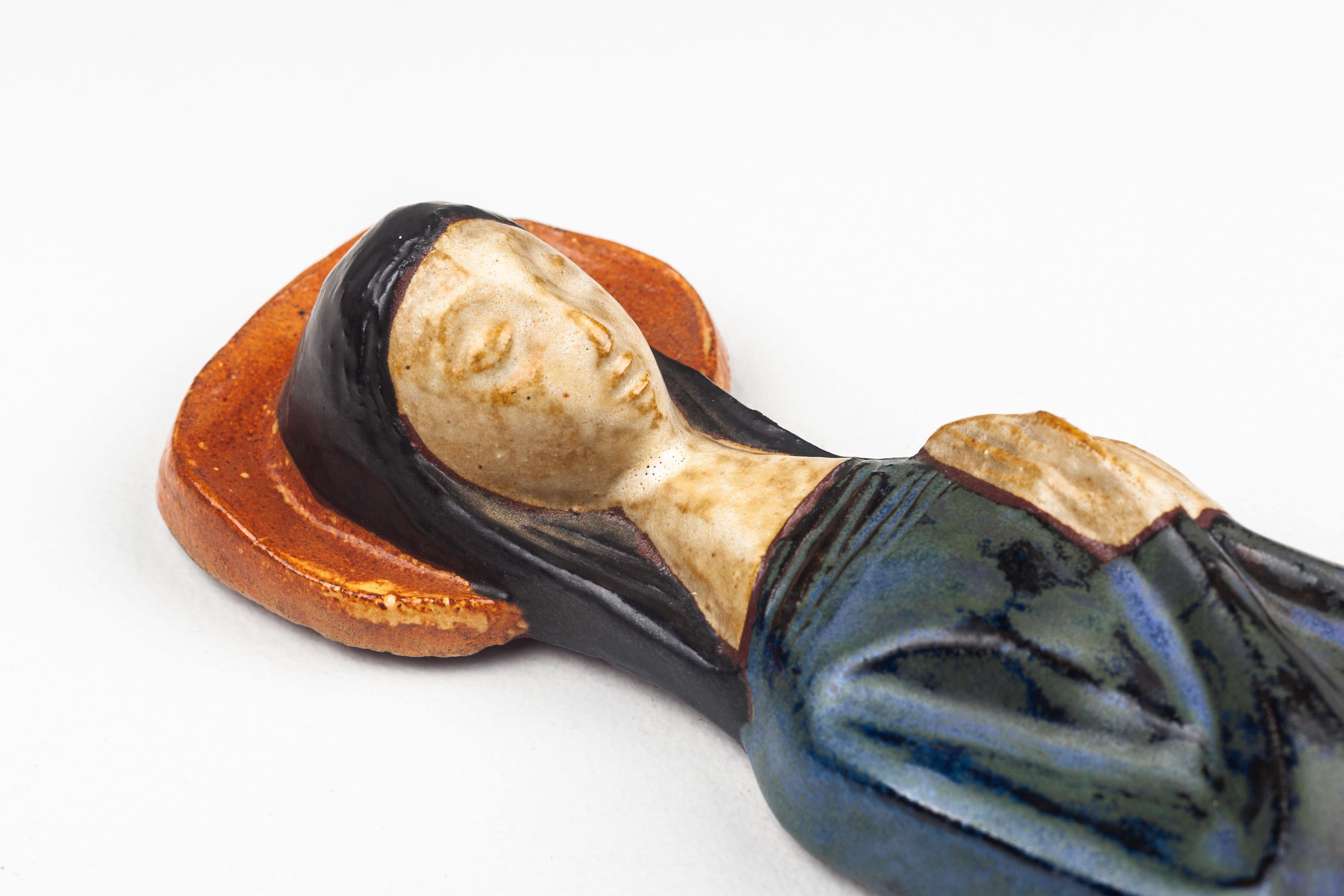 Mid-Century Modern Ceramic Virgin Mary For Sale 7