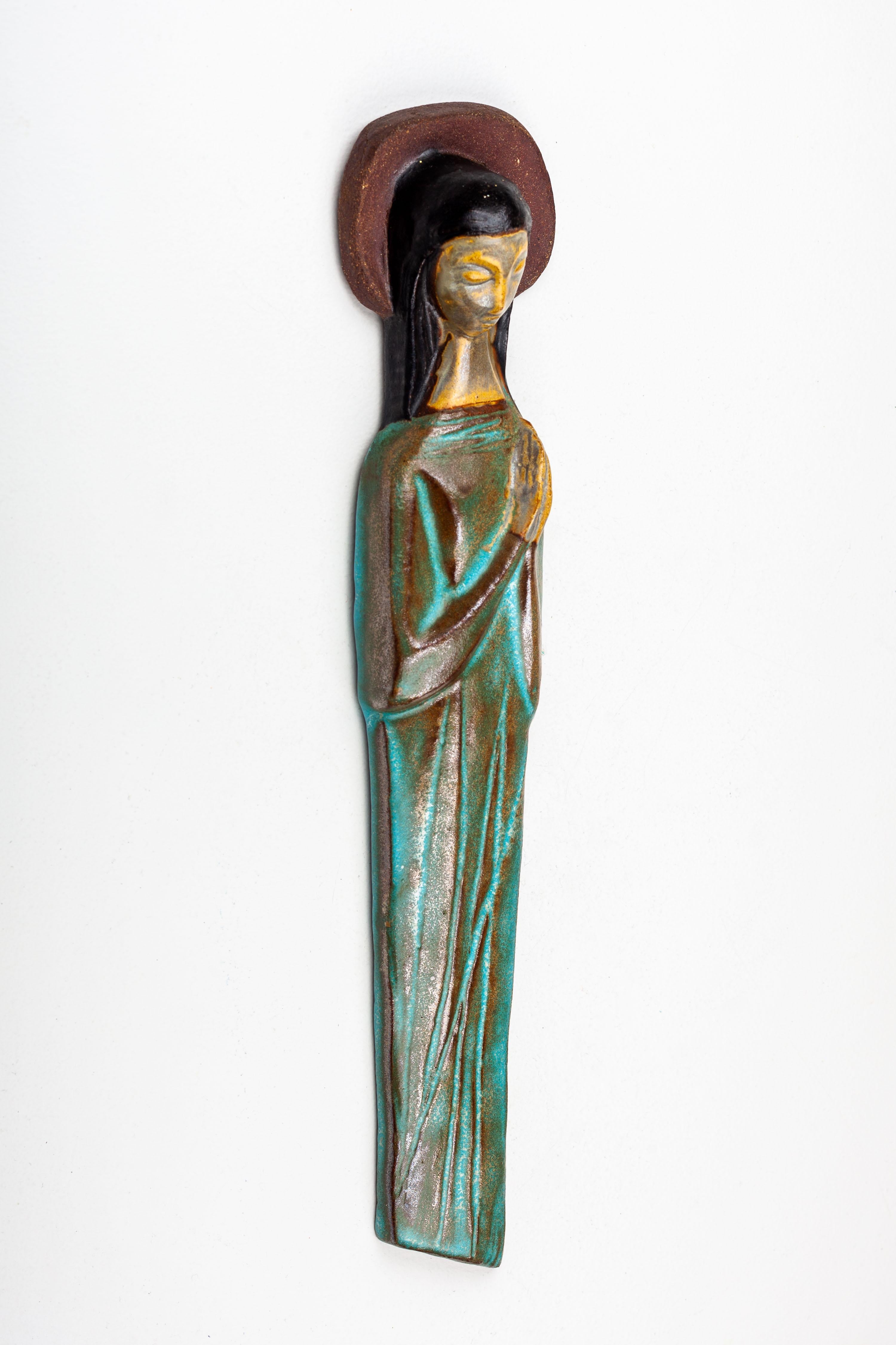 Mid-Century Modern Ceramic Virgin Mary In Good Condition For Sale In Chicago, IL
