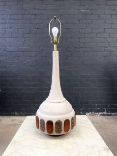 Moderne Keramik mit Mosaik-Akzenten Tischlampe aus der Mitte des Jahrhunderts