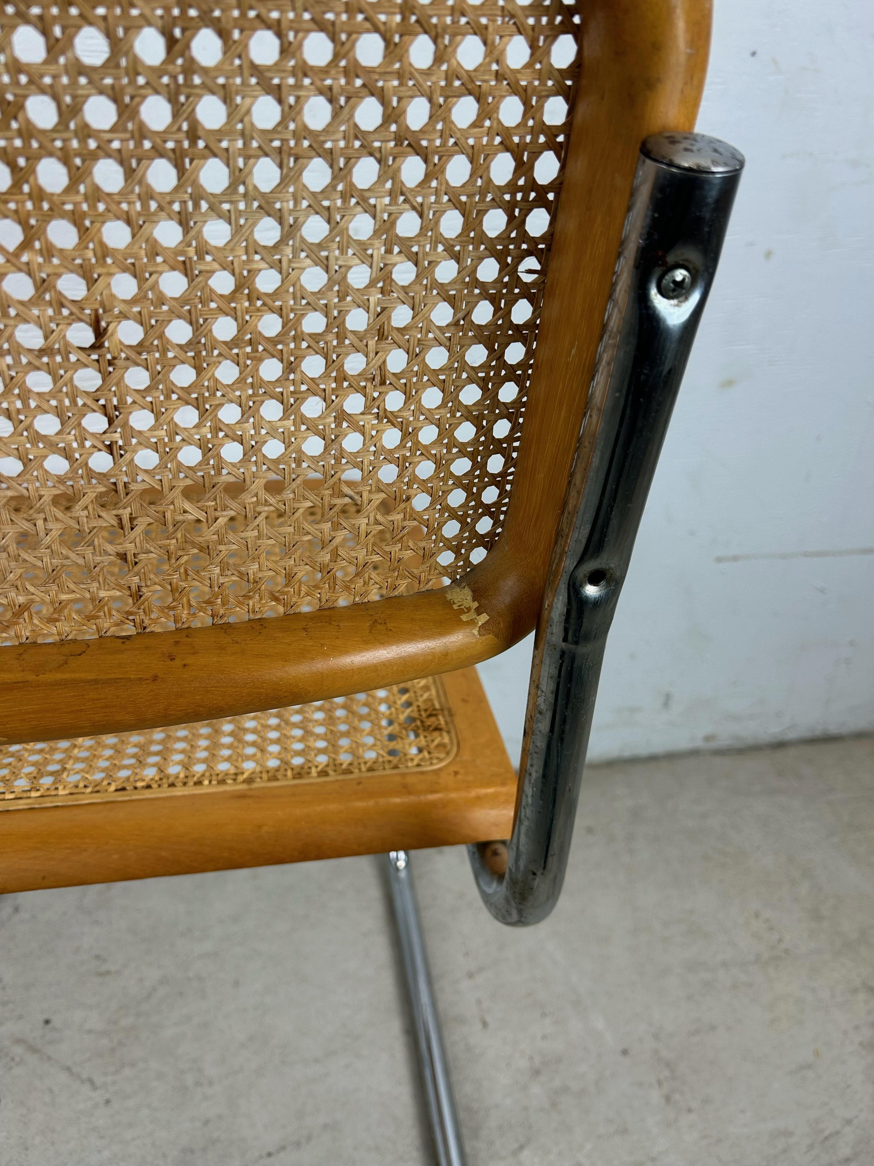 Silla Estilo Cesca Moderna de Mitad de Siglo con Asiento de Caña en venta 14