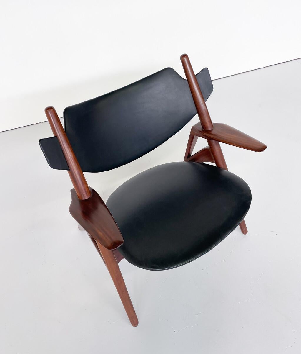 Mid-Century Modern Chair by Hans Wegner, De Padova,  1960s In Good Condition For Sale In Brussels, BE