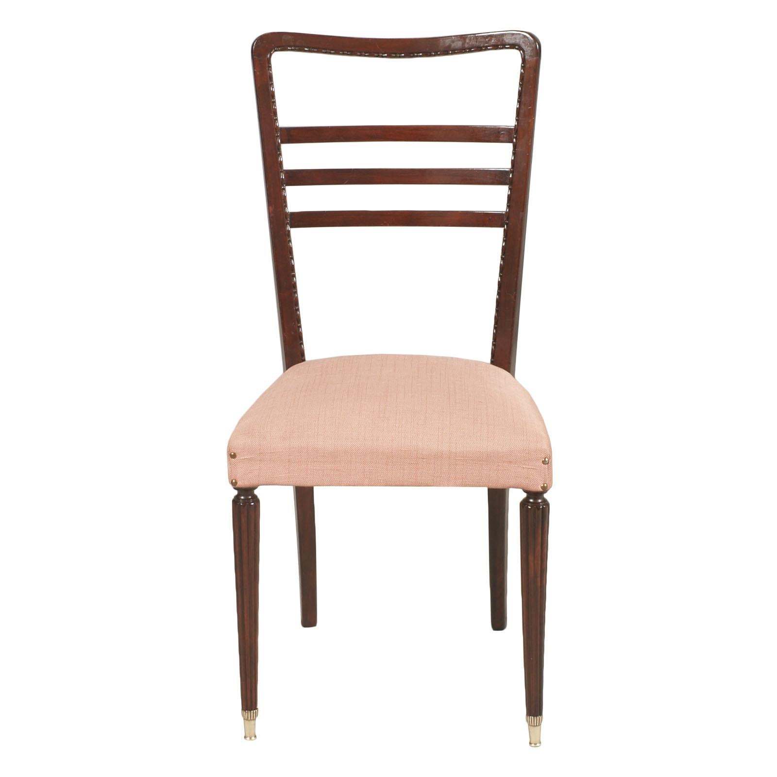 Moderner Stuhl aus geschnitztem Mahagoni aus der Mitte des Jahrhunderts, Paolo Buffa zugeschrieben, aus Cantù (Moderne der Mitte des Jahrhunderts) im Angebot