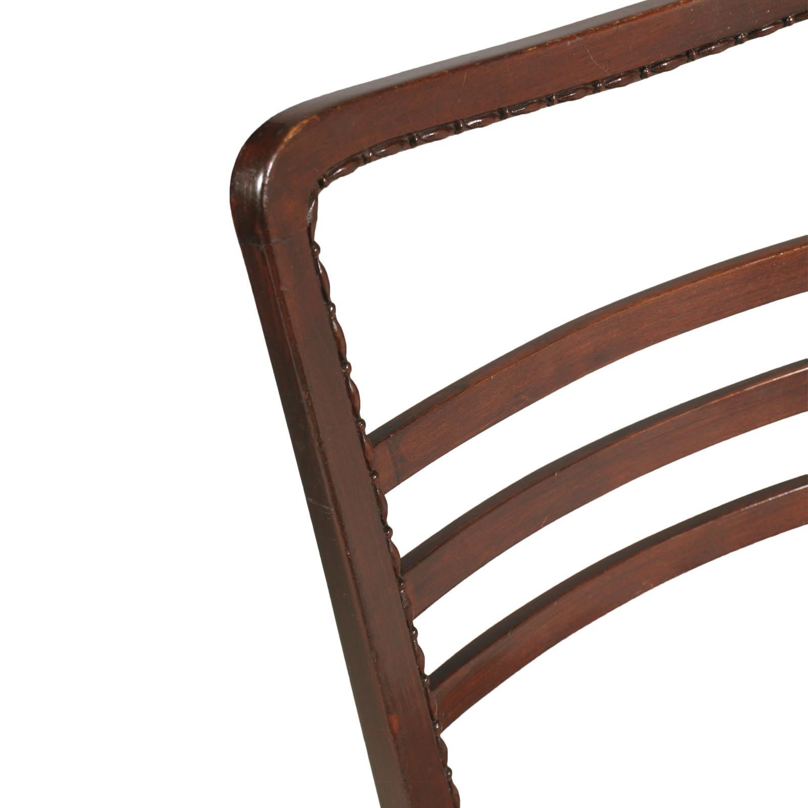 Mid-Century Modern Chair Paolo Buffa Attributed, from Cantù in Carved Mahogany For Sale 2