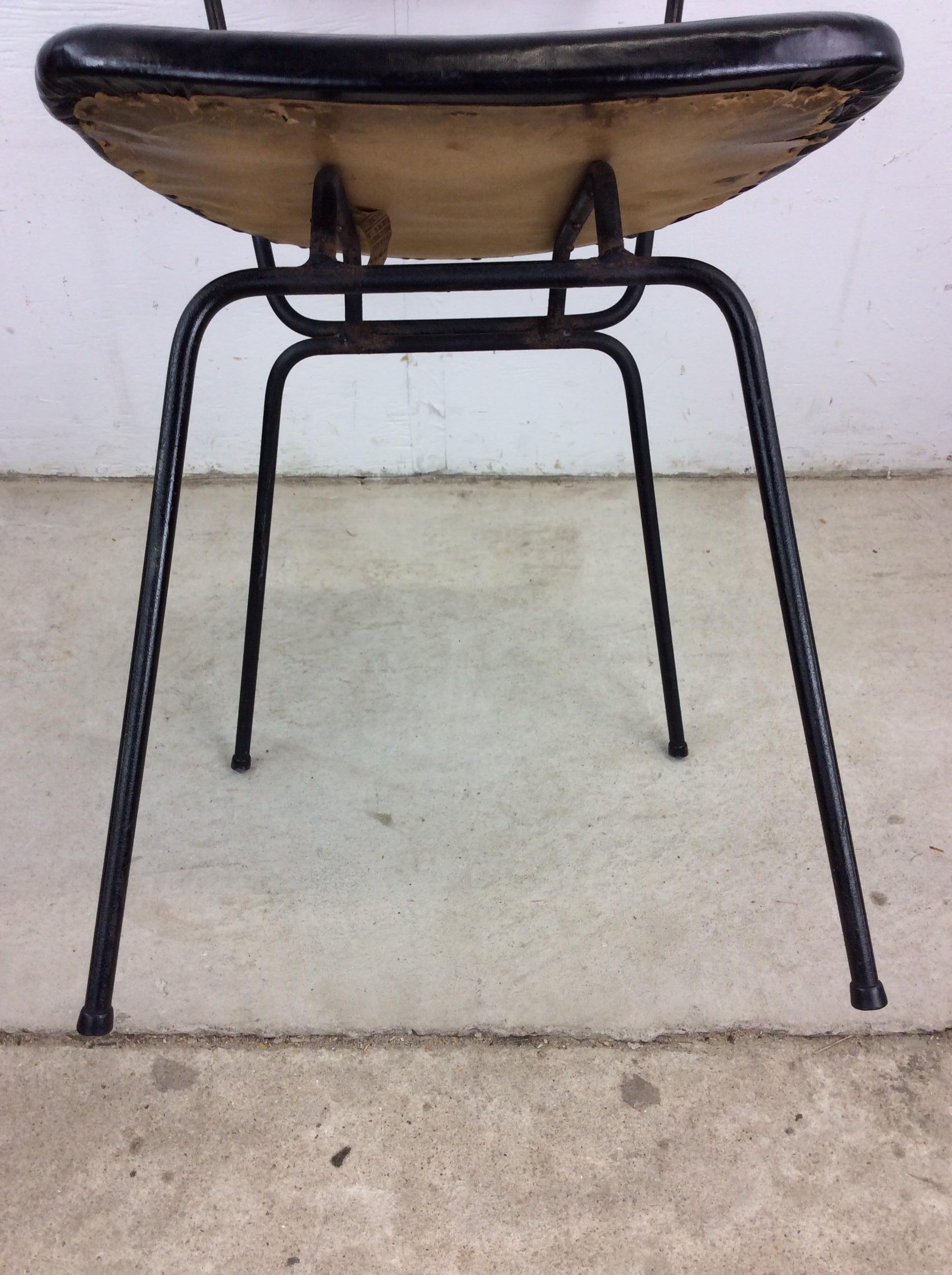 Mid Century Modern Chair with Bentwood Back & Black Vinyl by Clifford Pascoe For Sale 12