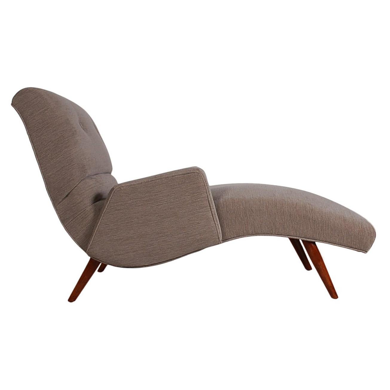 Mid-Century Modern Chaise Lounge Chair in Gray Tweed Upholstery at 1stDibs  | midcentury chaise, tweed chaise lounge, mid century modern chaise