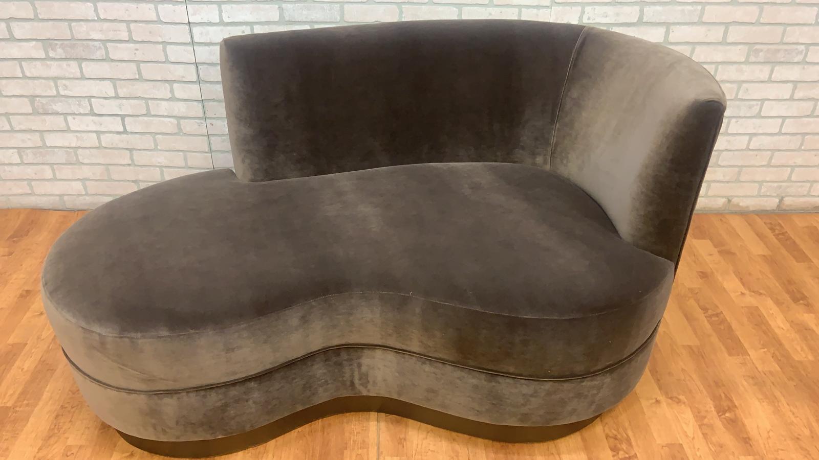 Mid Century Modern Chaise Newly Reupholstered in Grey Velvet on a Bronze Base In Good Condition In Chicago, IL