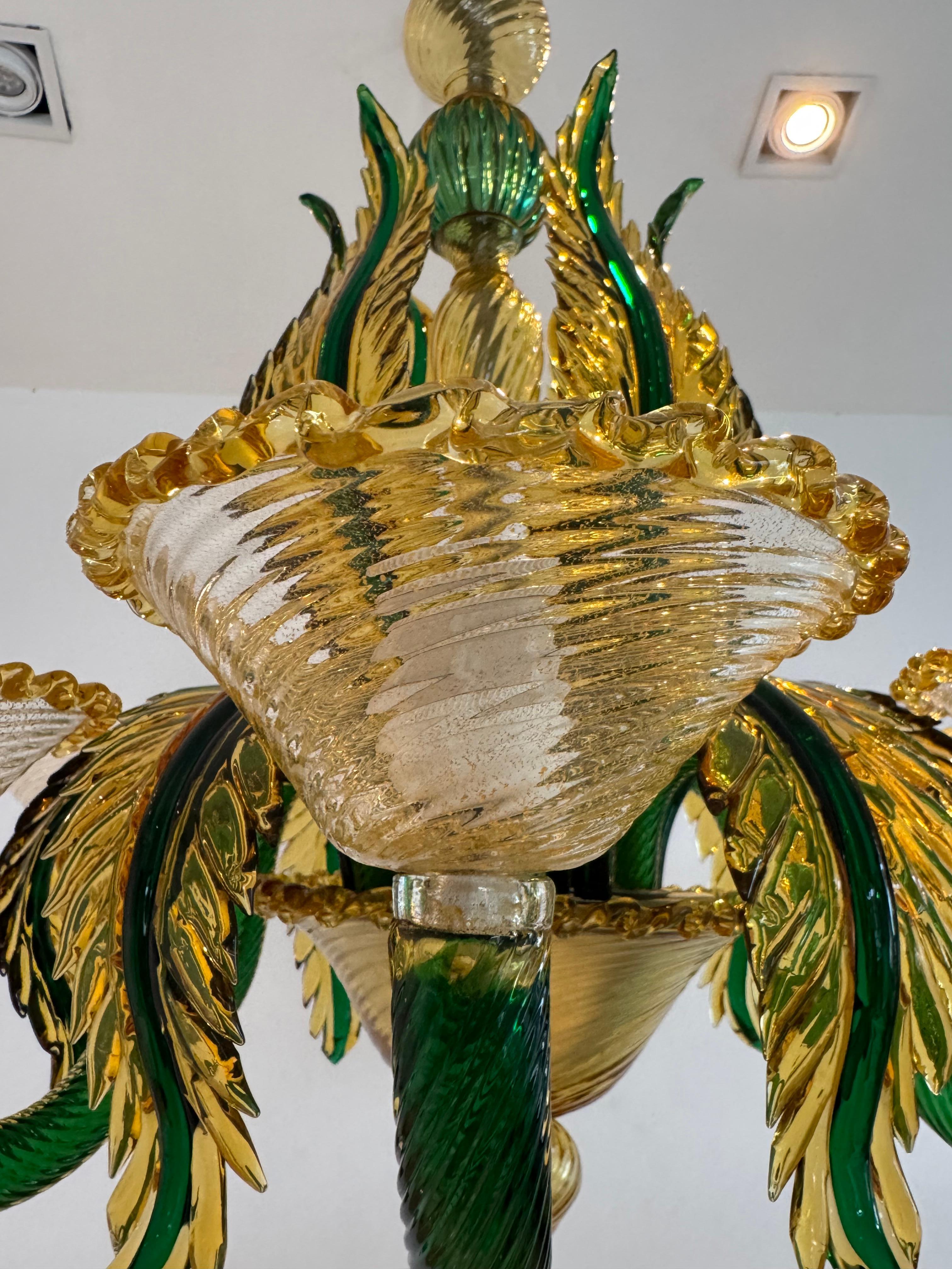 Italian Mid Century Modern Chandelier attr. Seguso Factroy, Sommerso Glass, ca. 1940 For Sale