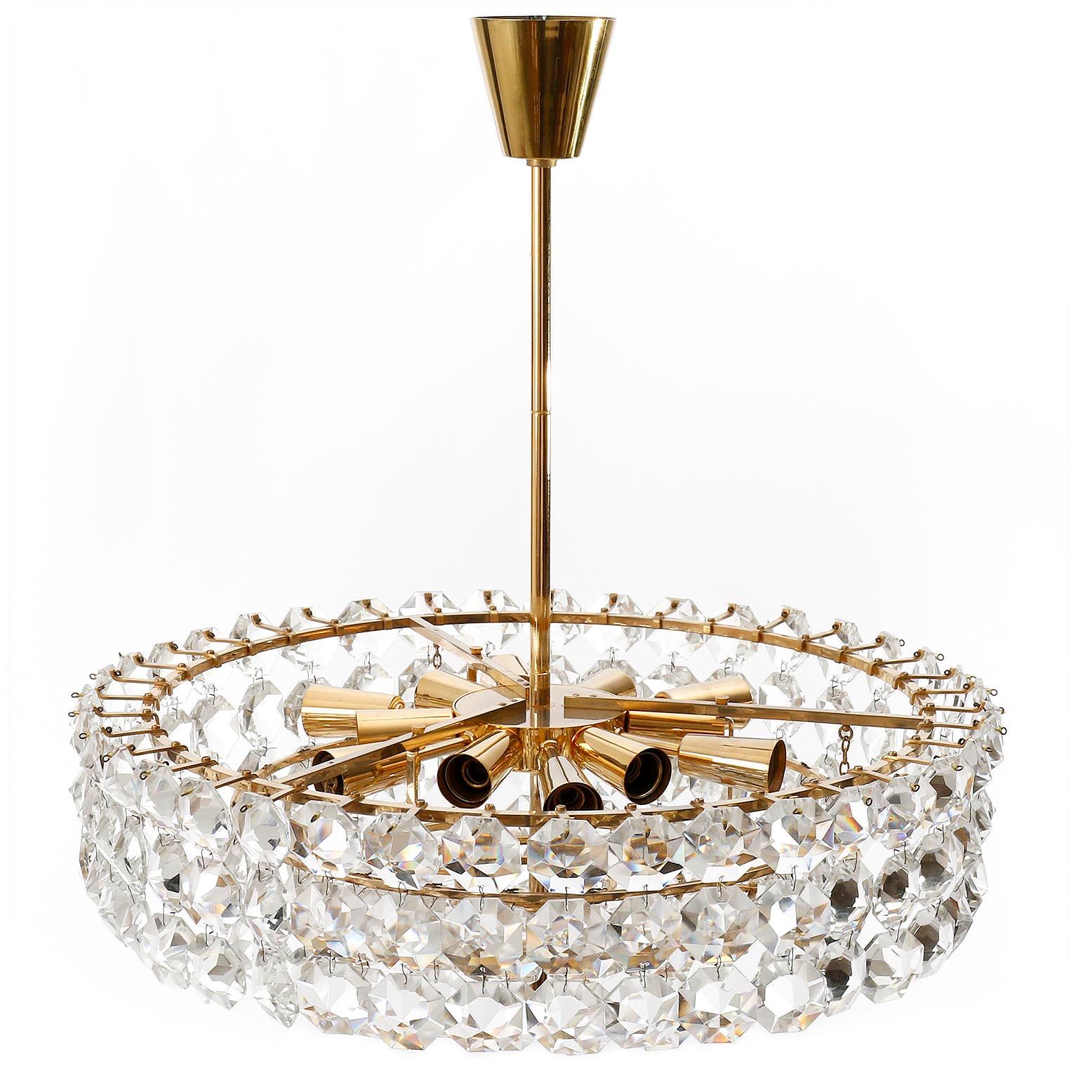 Mid-Century Modern Chandelier by Bakalowits, Gilt Brass Crystal Glass, 1960s For Sale 2