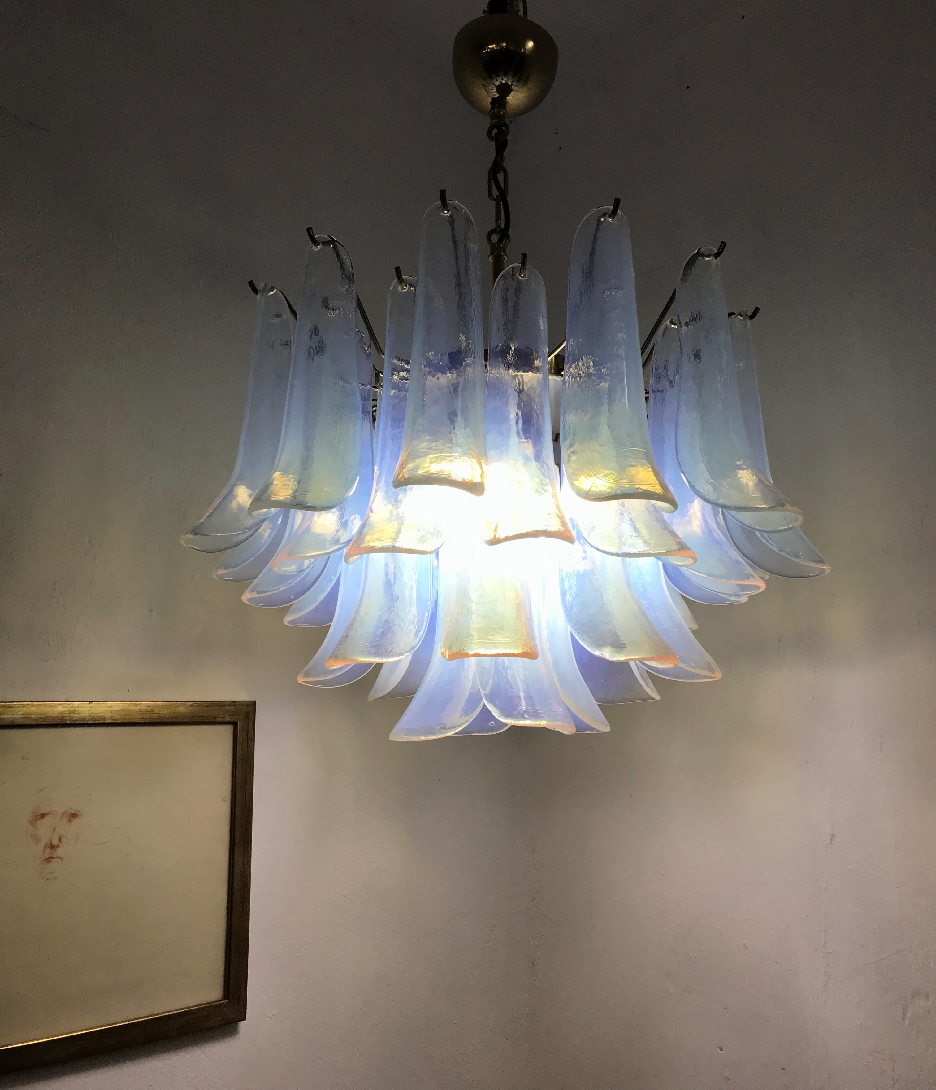 Italian Mid-Century Modern Chandelier, La Murrina in Opalescent Murano Glass, circa 1970