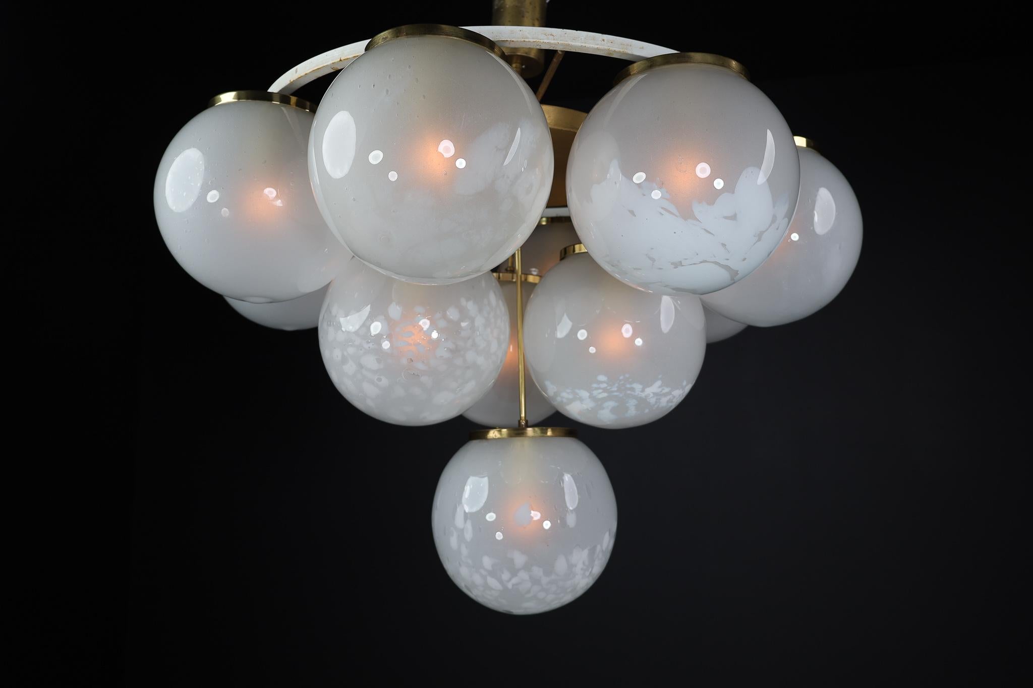 Mid-20th Century Mid-Century Modern Chandelier/Flush Mount With Large Globes, Italy 1960s For Sale