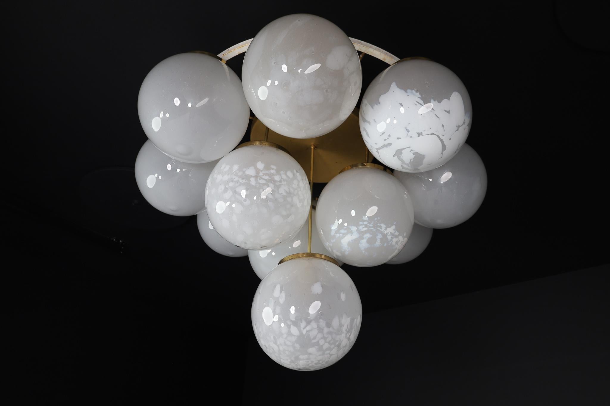 Mid-Century Modern Chandelier/Flush Mount With Large Globes, Italy 1960s For Sale 2