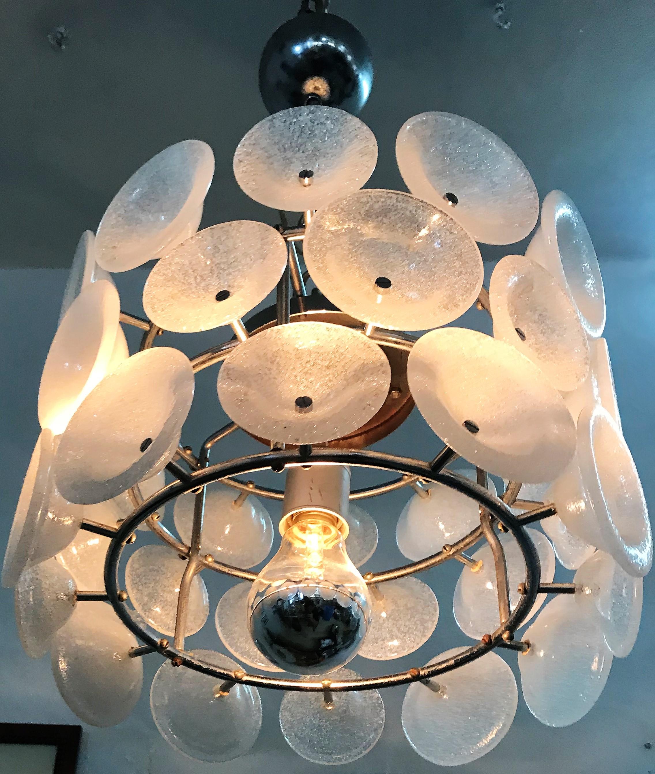 Italian Mid-Century Modern Chandelier in Murano Pulegoso Glass, Attributed to Vistosi For Sale