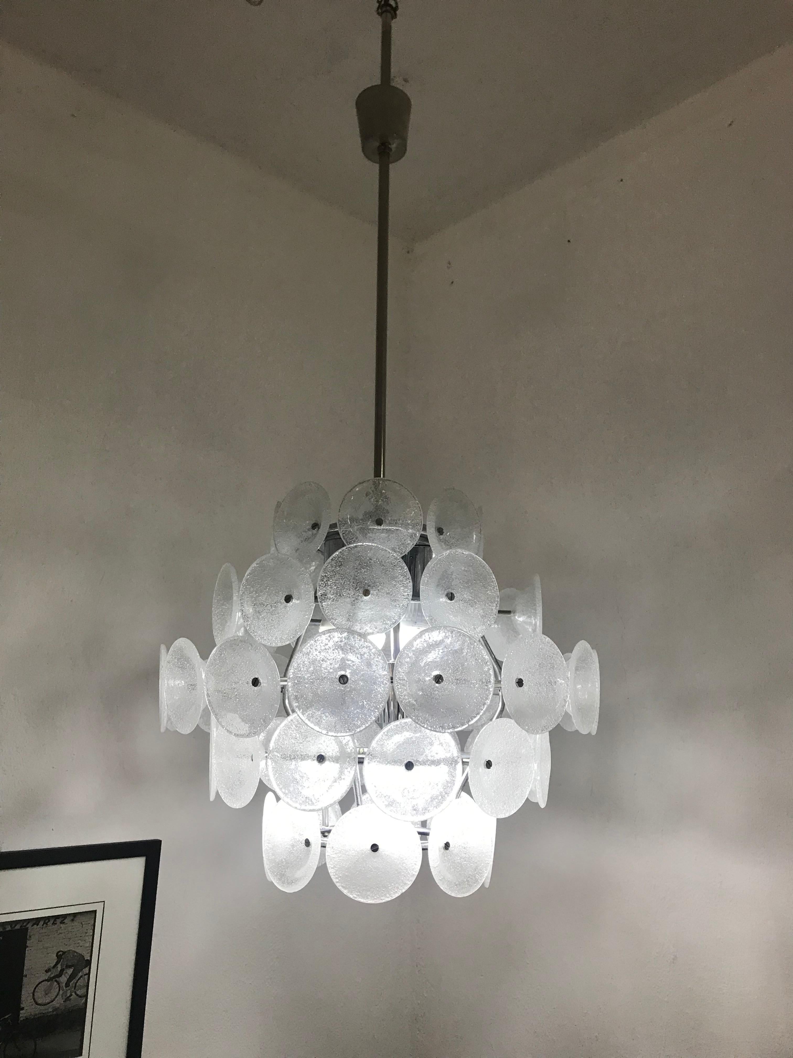 Mid-Century Modern-Kronleuchter aus Murano-Pulegoso-Glas, Vistosi zugeschrieben (Italienisch) im Angebot