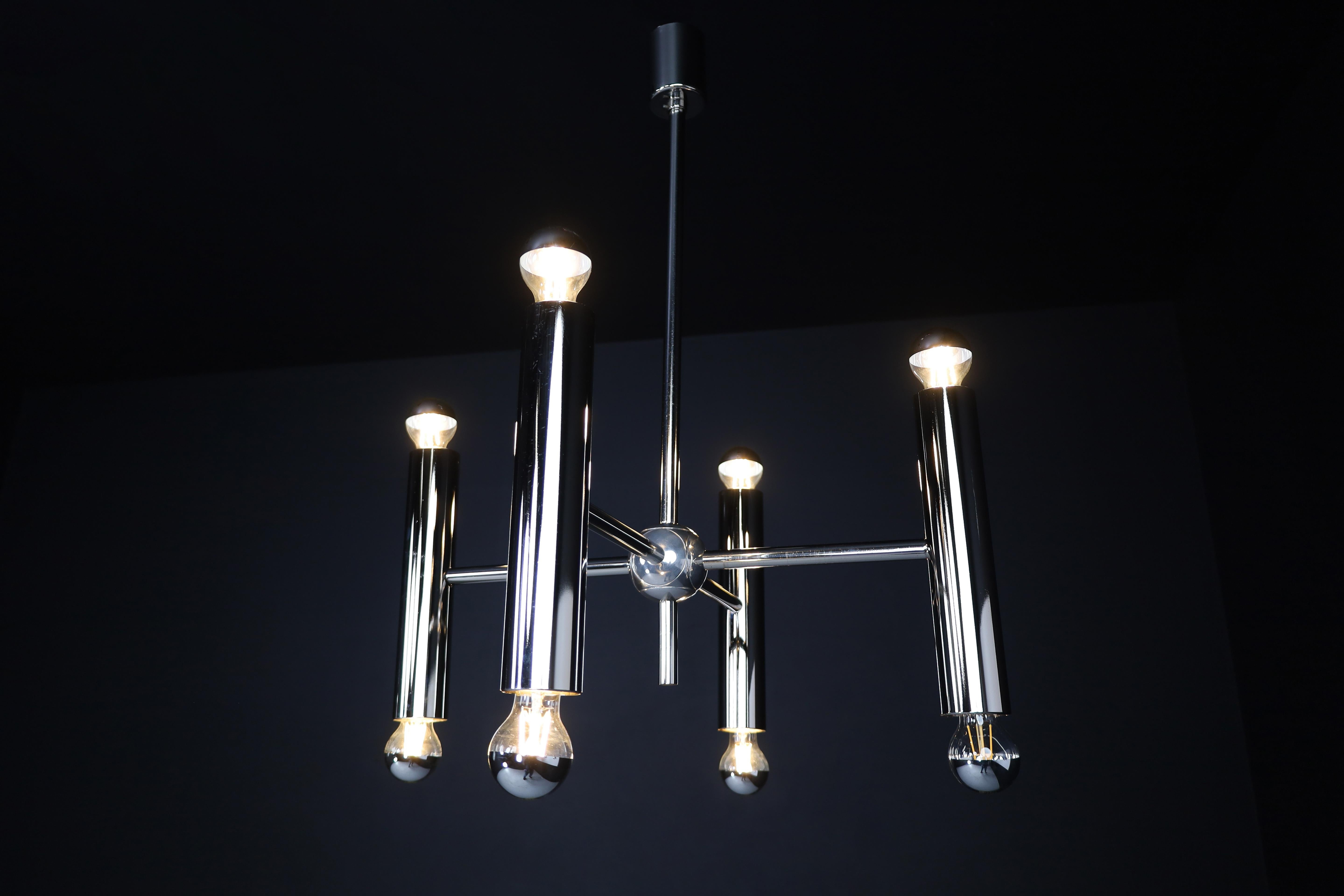 Mid-Century Modern chandelier in polished steel with Eight lights, Germany 1960 In Good Condition For Sale In Almelo, NL