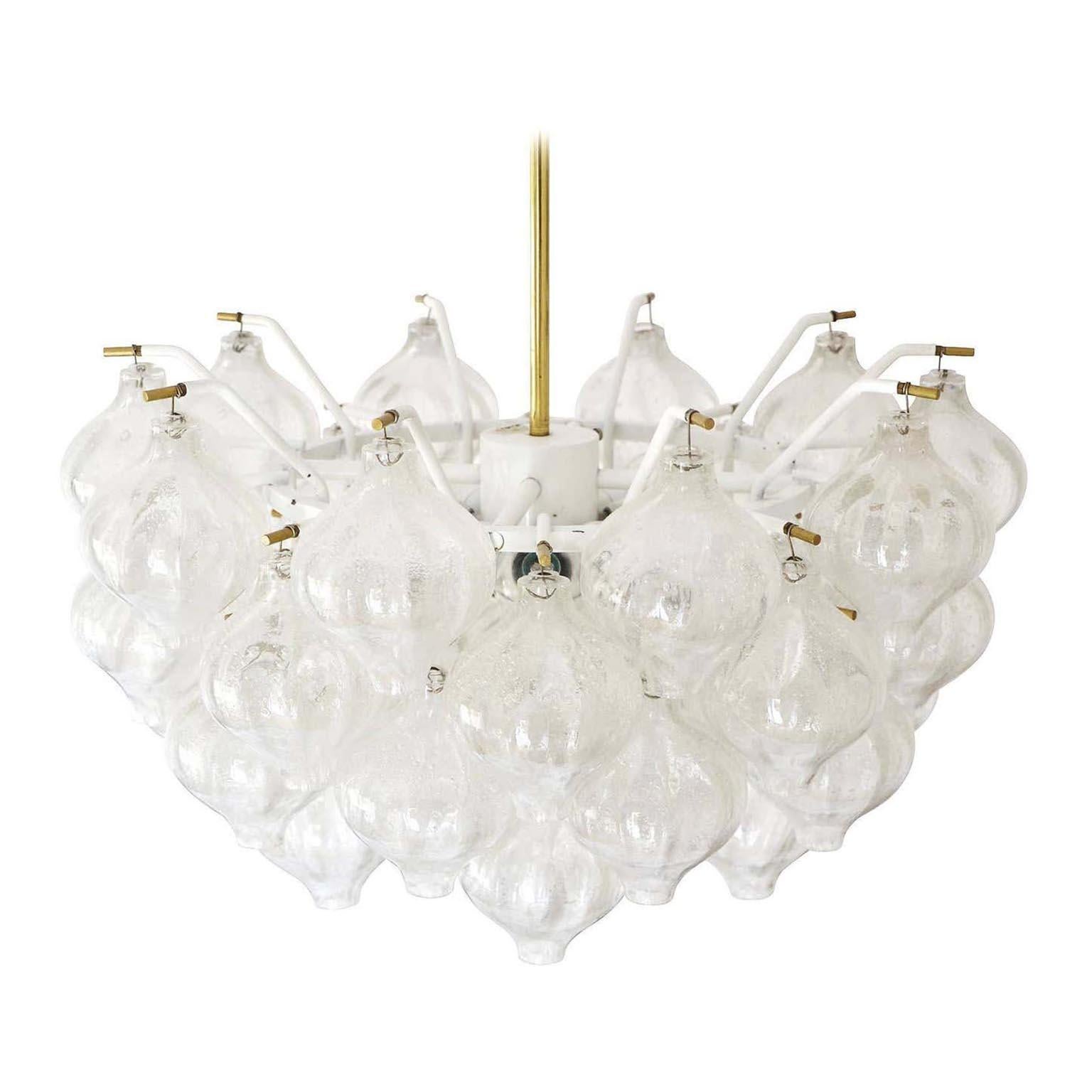 Lacquered Mid-Century Modern Chandelier Pendant Light Kalmar 'Tulipan', Glass Brass, 1970