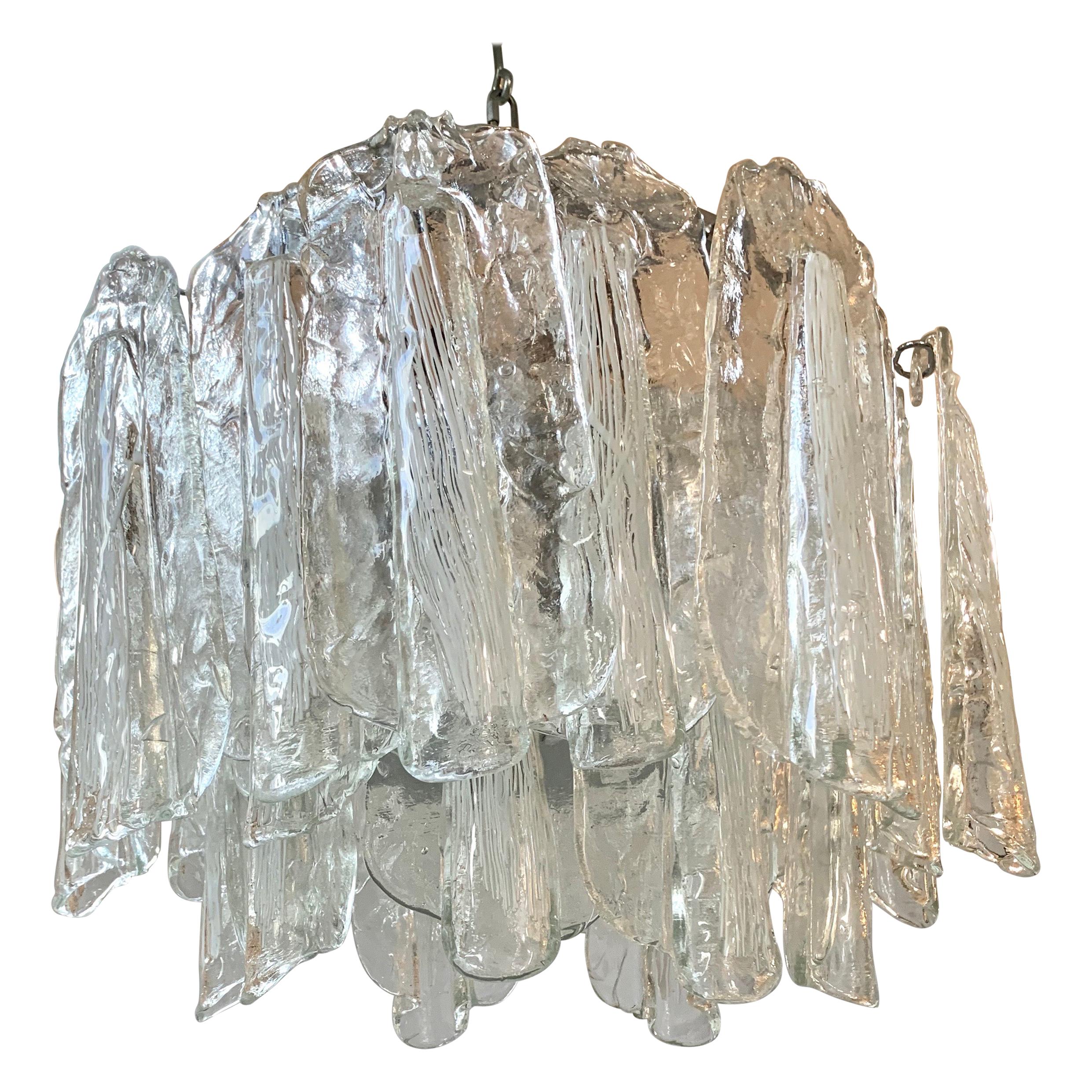 Mid-Century Modern Chandelier with Hanging Murano Glass Made in Italy For Sale