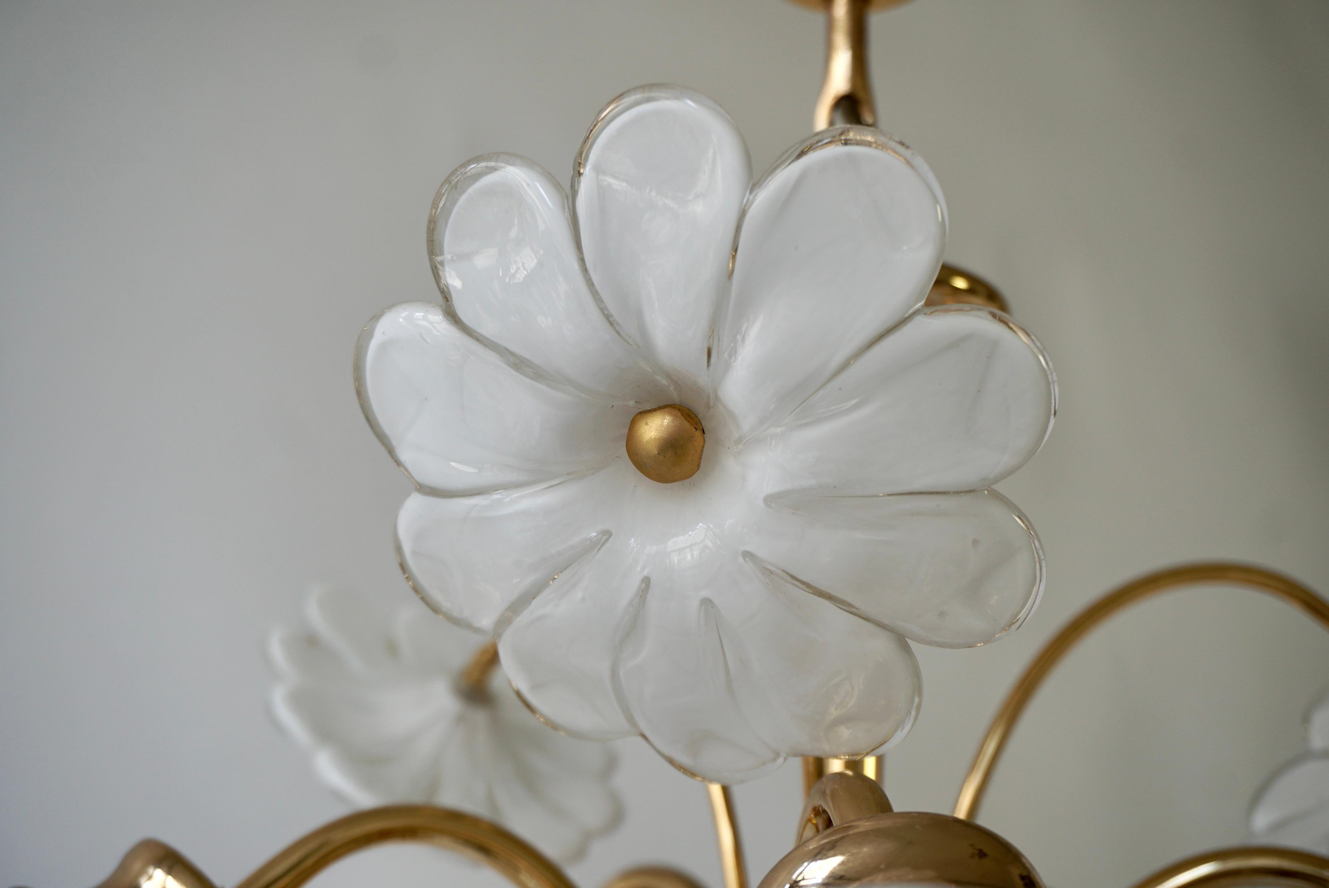 Mid-Century Modern Chandelier with Murano Glass Flowers For Sale 4
