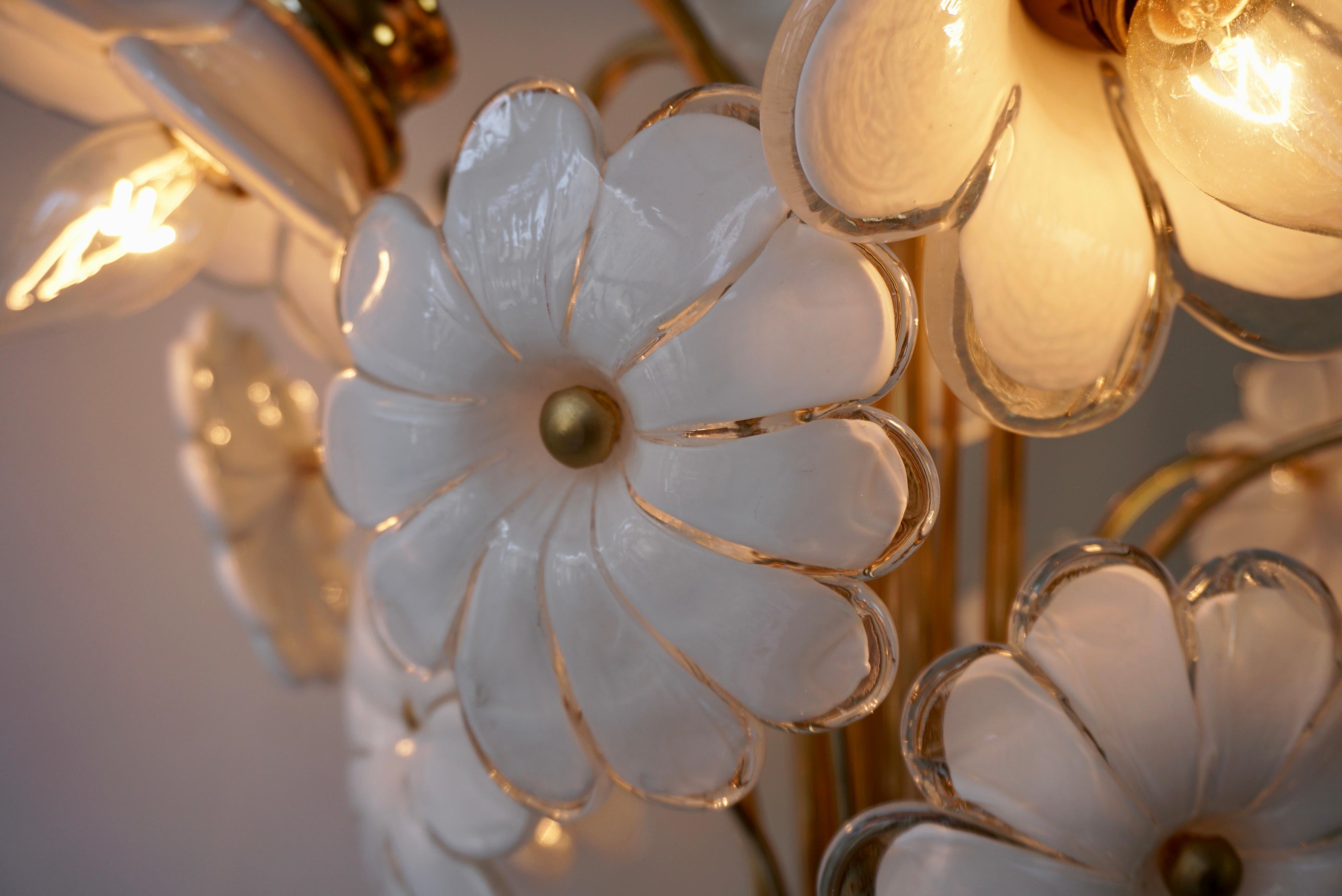 Mid-Century Modern Chandelier with Murano Glass Flowers For Sale 6