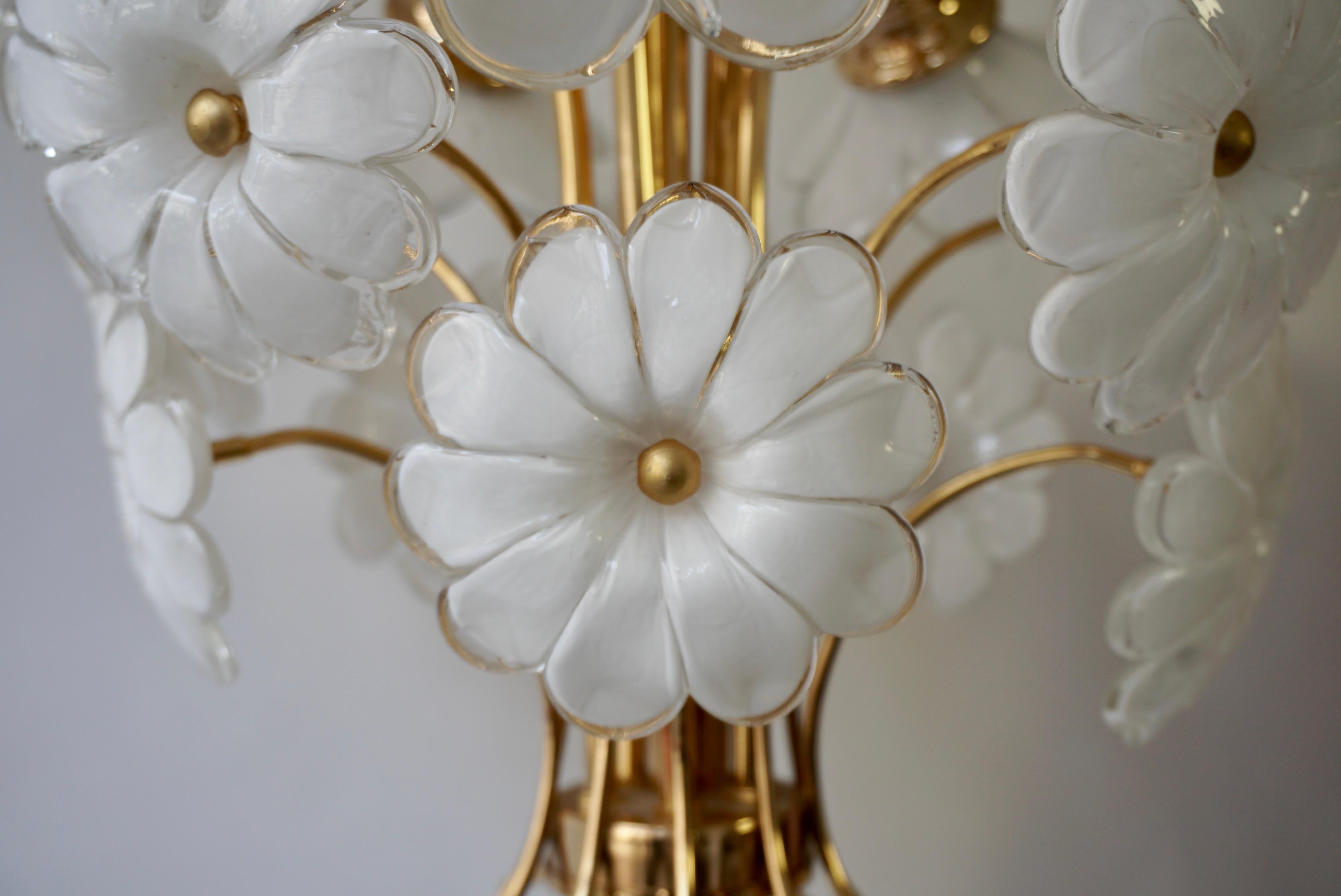 Mid-Century Modern Chandelier with Murano Glass Flowers For Sale 1