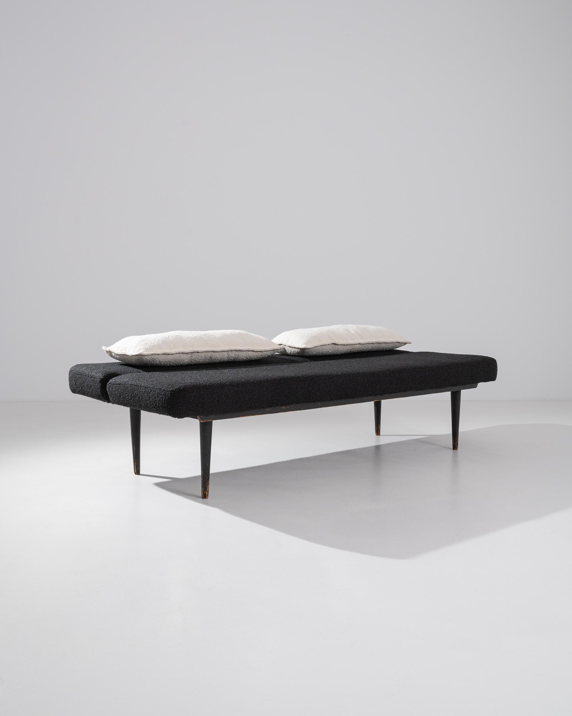 20th Century Mid-Century Modern Charcoal Boucle Folding Daybed