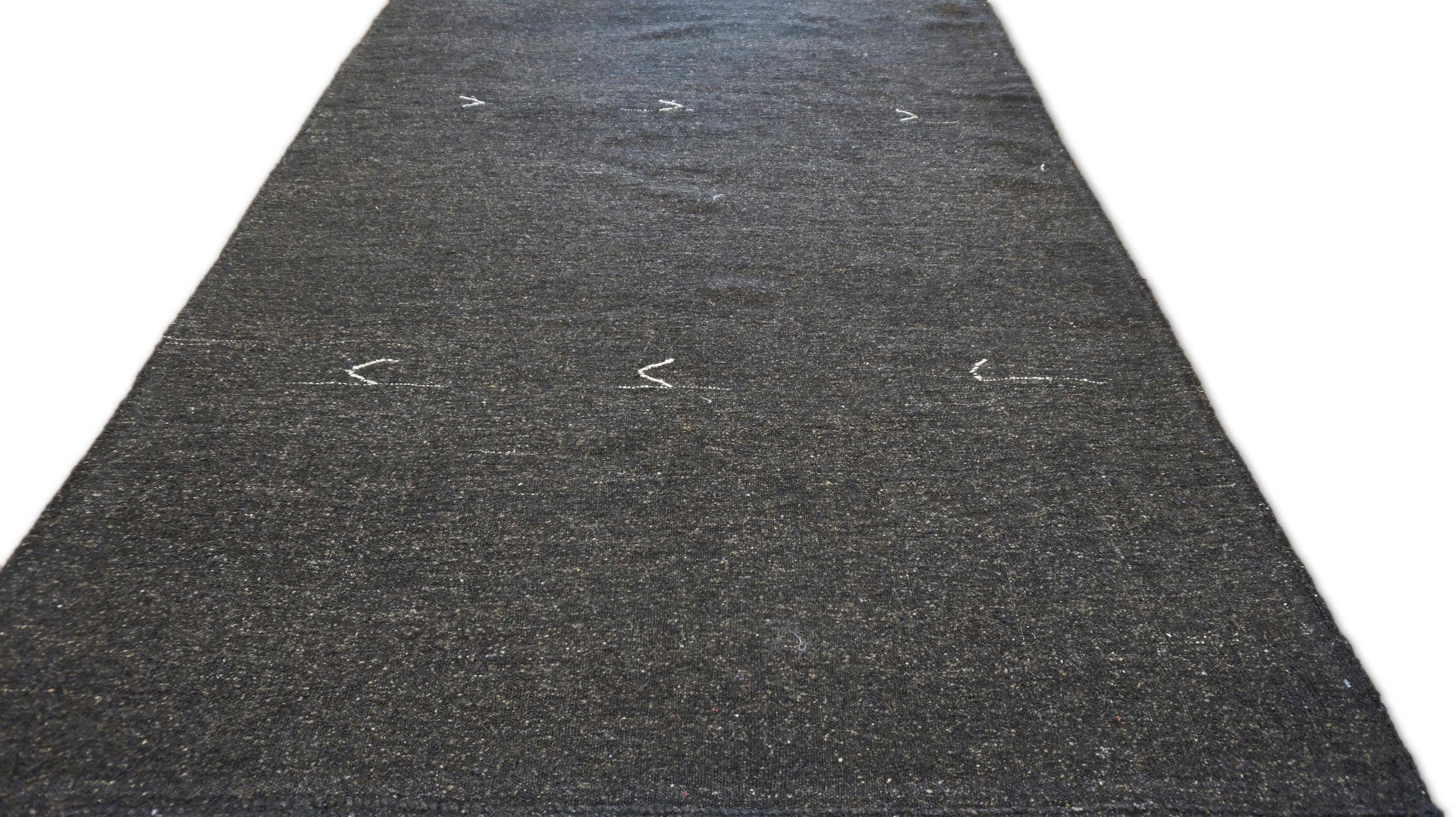 Tessuto a mano Tappeto Mid-Century Modern in lana e canapa color carbone 5'2''x11' in vendita