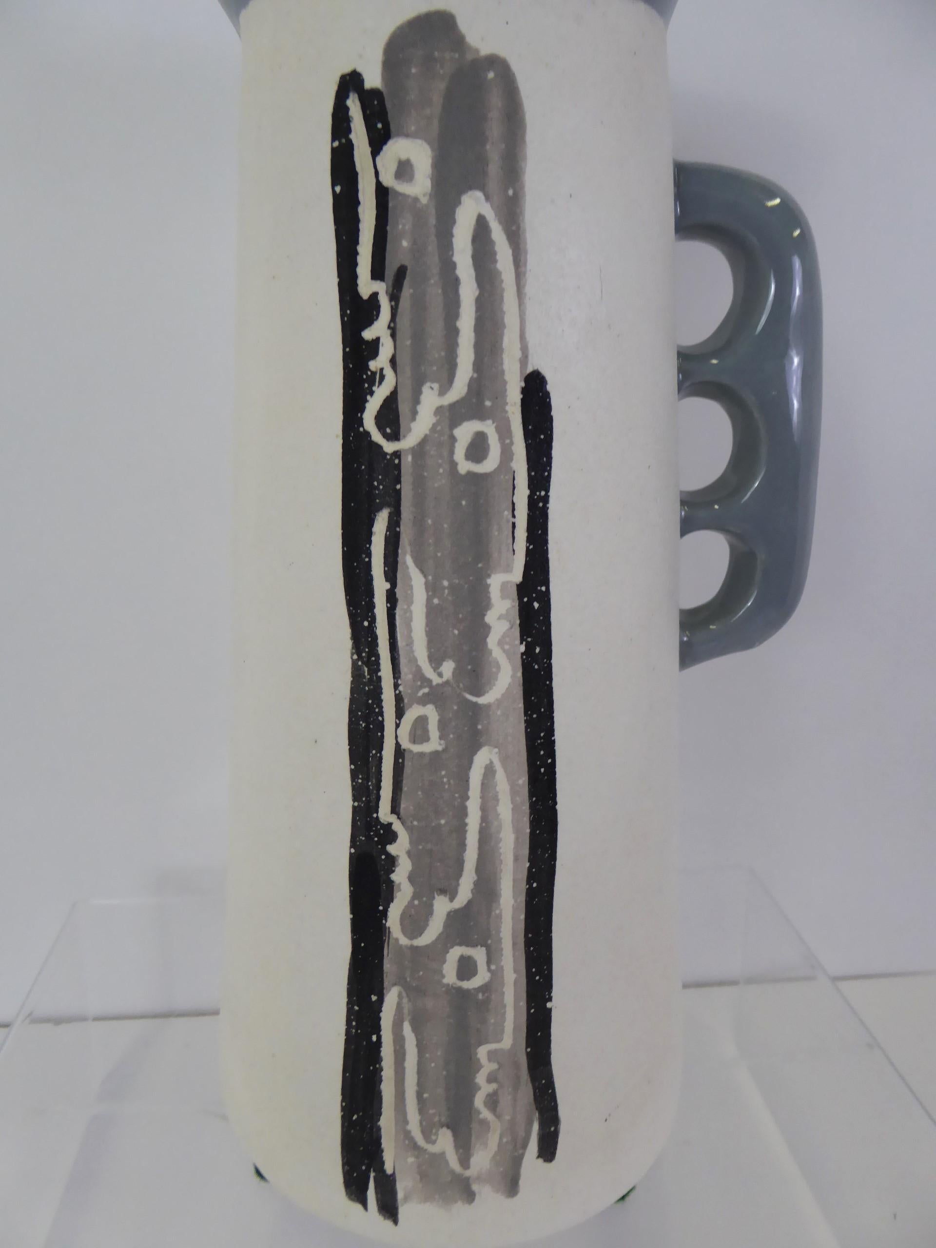 Mid-Century Modern Charles & Alice Smith Chalice California Pottery Pitcher In Fair Condition In Miami, FL