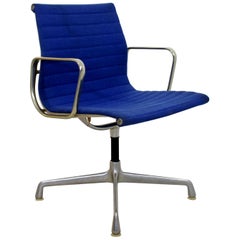 Mid-Century Modern Charles Eames Herman Miller EA108 Swivel Office Chair, 1960s