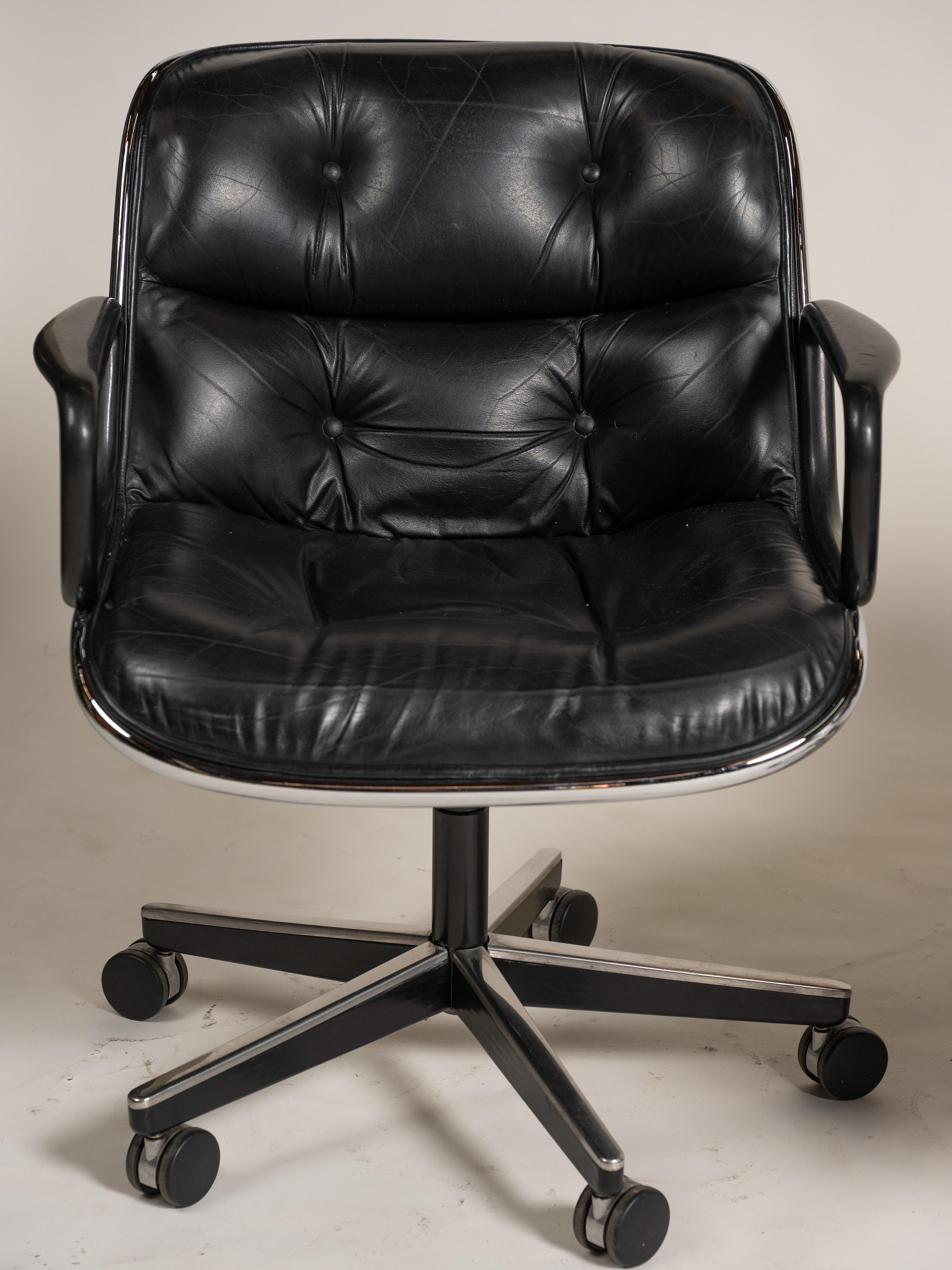 Charles Pollock/Knoll Chefsessel aus der Jahrhundertmitte, Schwarzes Leder, USA im Angebot 2