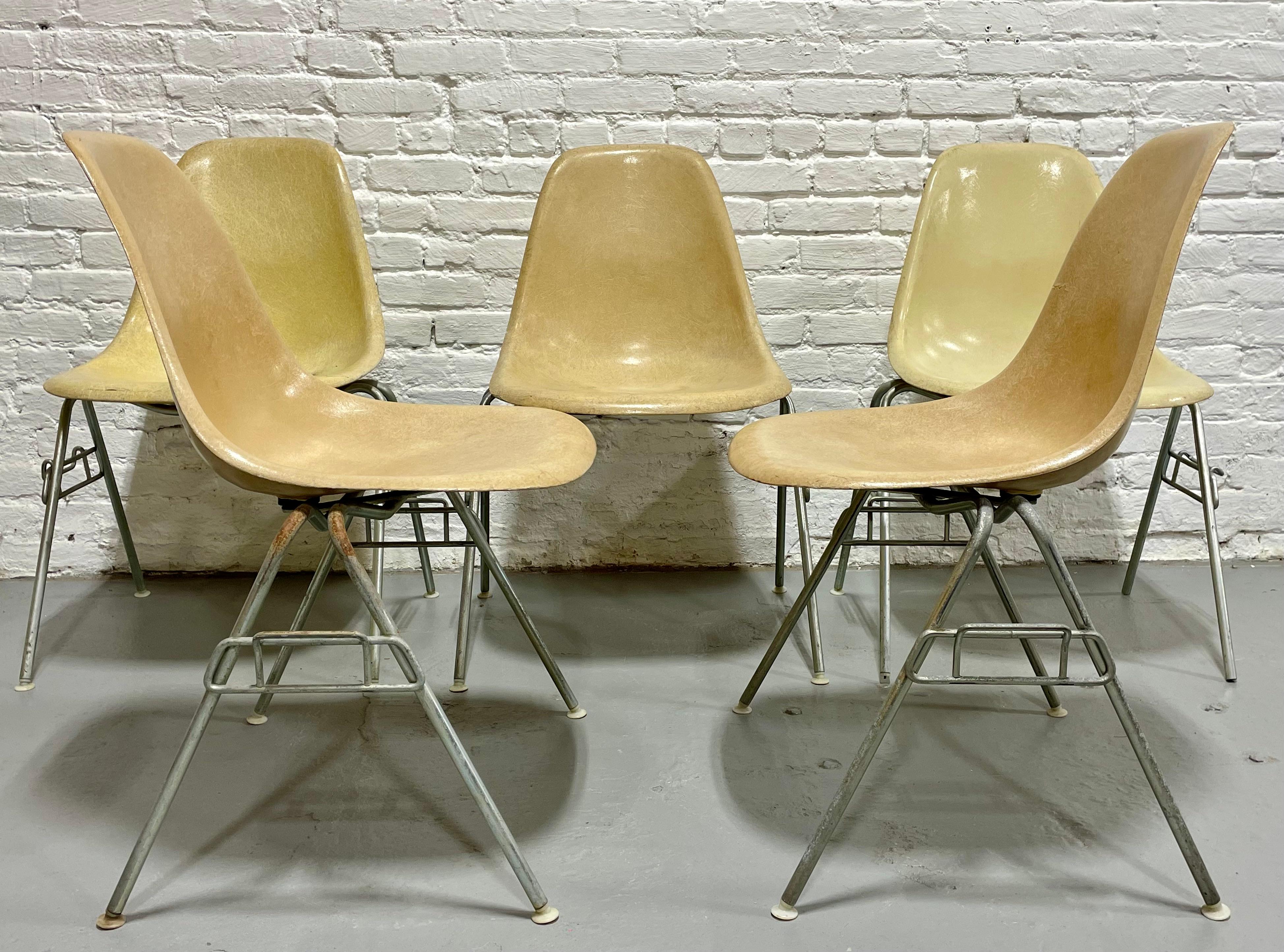 Mid Century Modern Charles & Ray Eames Herman Miller DSS Shell Chairs, Set of 6 For Sale 1