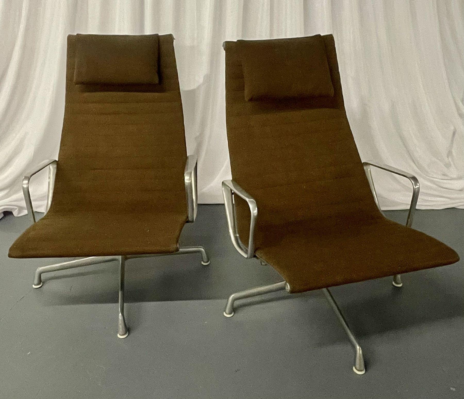 20th Century Mid-Century Modern Charles & Ray Eames Swivel Chairs, Ottoman, Seating Group