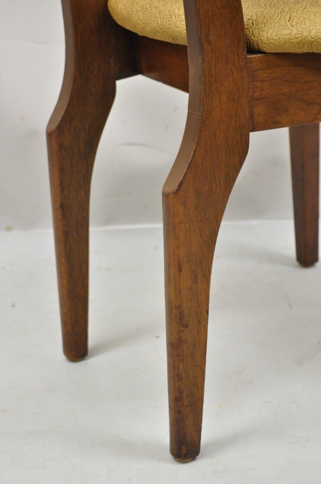 20th Century Mid-Century Modern Cherry Wood Curved Back Hoof Leg Dining Side Chair For Sale