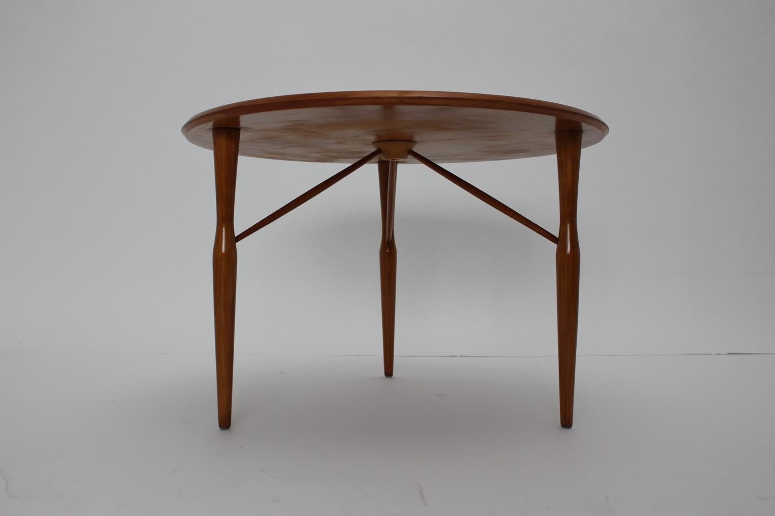 Mid-Century Modern Cherrywood Coffee Table Josef Frank attributed Sweden 1950 For Sale 3
