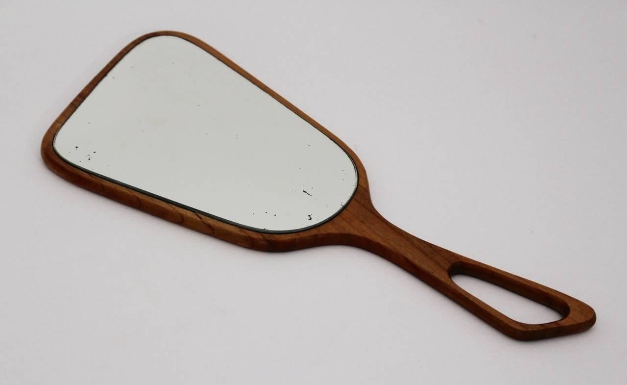 Espejo vintage de madera de cerezo moderno de mediados de siglo 1950 Austríaco en venta
