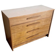 Commode moderne du milieu du siècle dernier par Kroehler